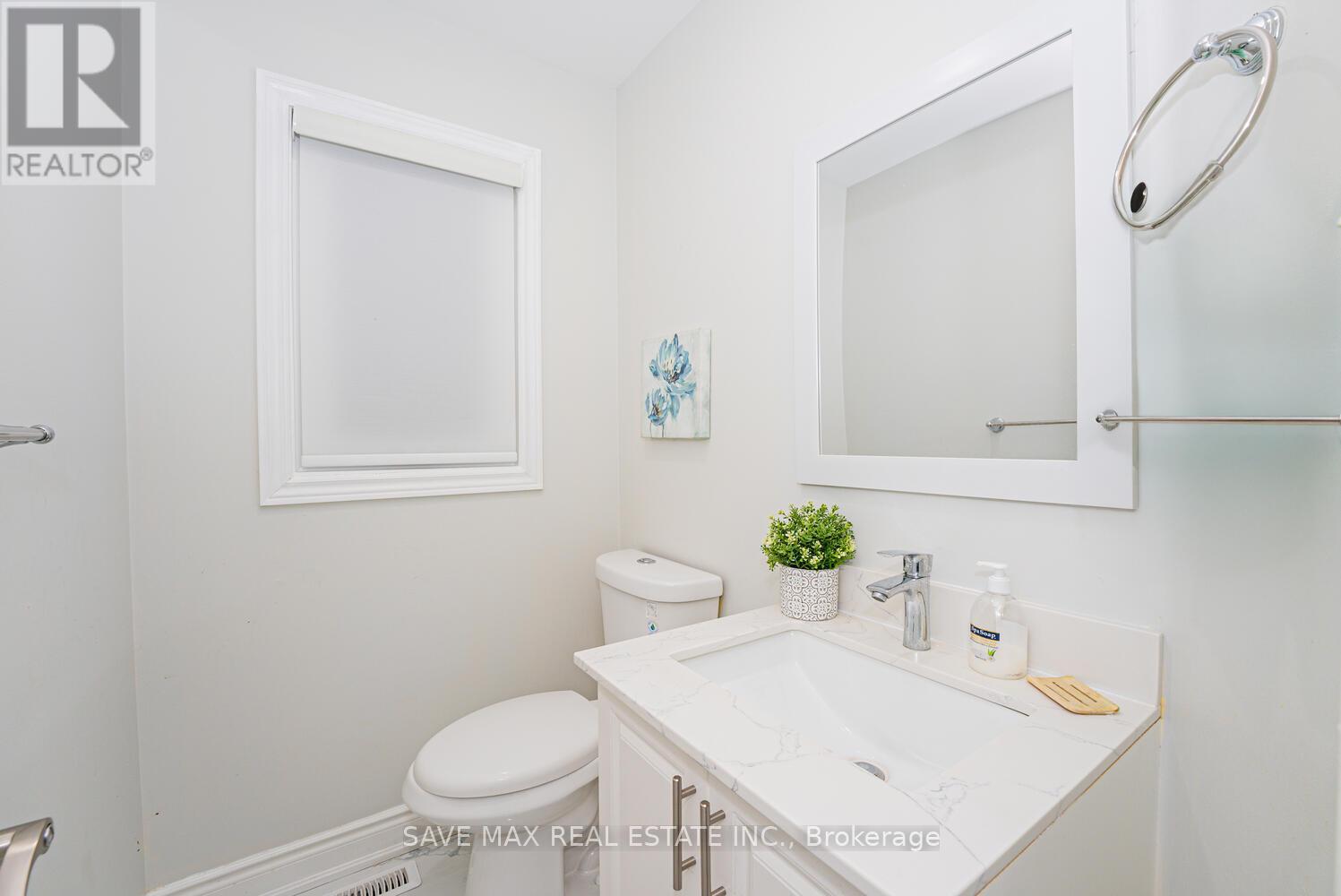 92 Cedarwood Crescent, Brampton, Ontario  L6X 4K2 - Photo 9 - W12216715