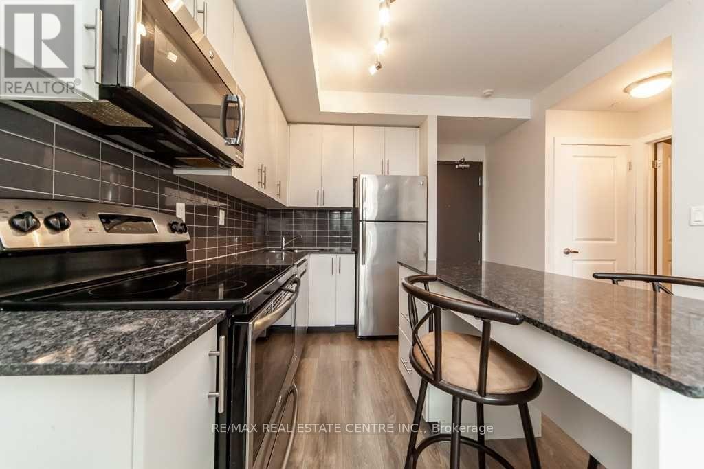 401 - 1284 Guelph Line, Burlington, Ontario  L7P 2S9 - Photo 17 - W12216724