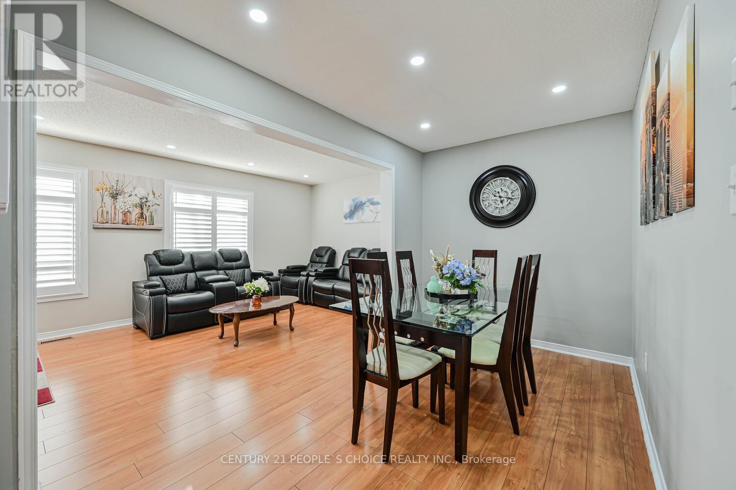 4 Domenico Crescent, Brampton, Ontario  L6P 1H5 - Photo 12 - W12216742