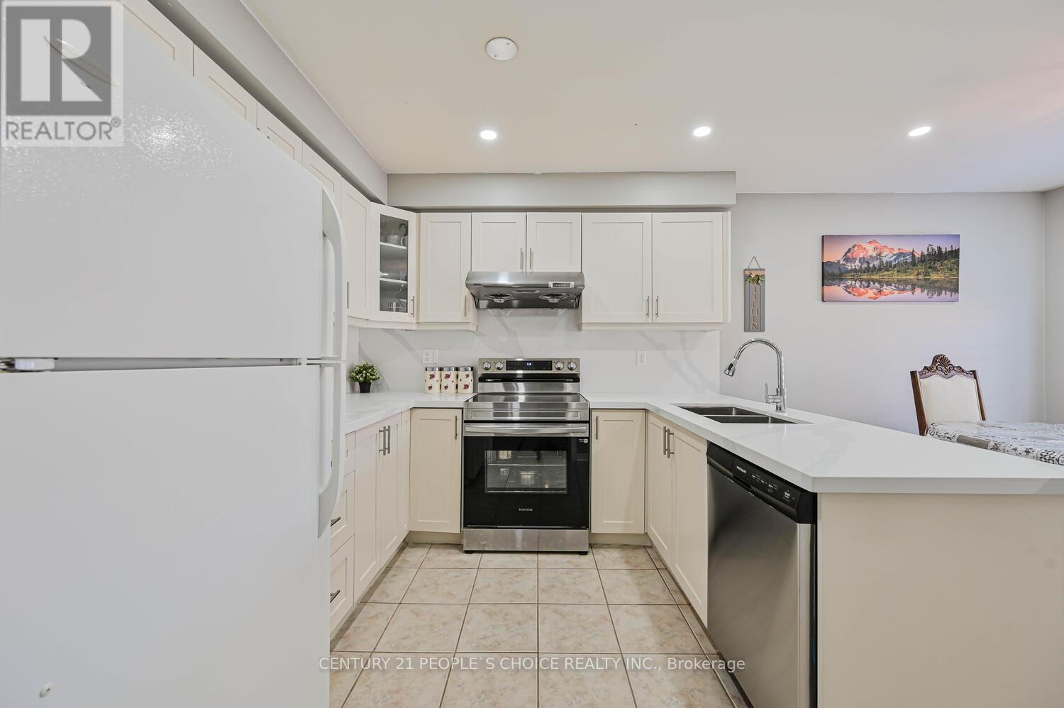 4 Domenico Crescent, Brampton, Ontario  L6P 1H5 - Photo 16 - W12216742