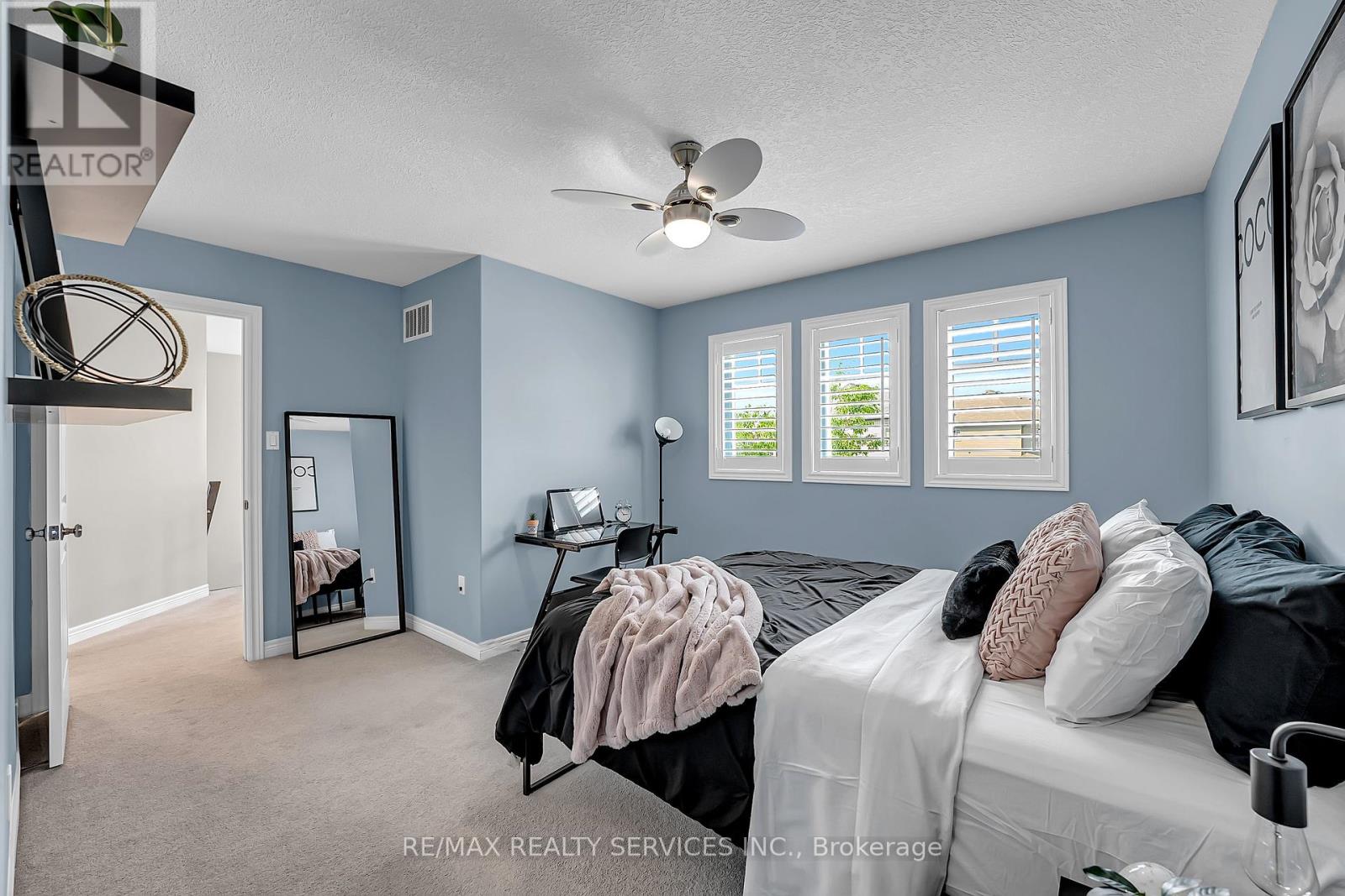 26 Wardlaw Avenue, Orangeville, Ontario  L9W 6K1 - Photo 33 - W12216748