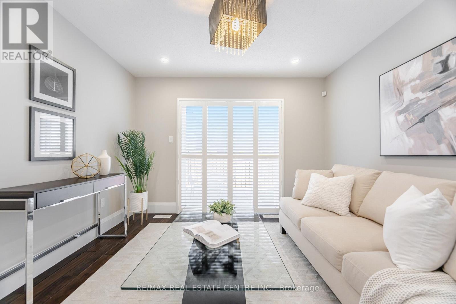 949 Rigo Crossing, Milton, Ontario  L9T 8C5 - Photo 16 - W12216760
