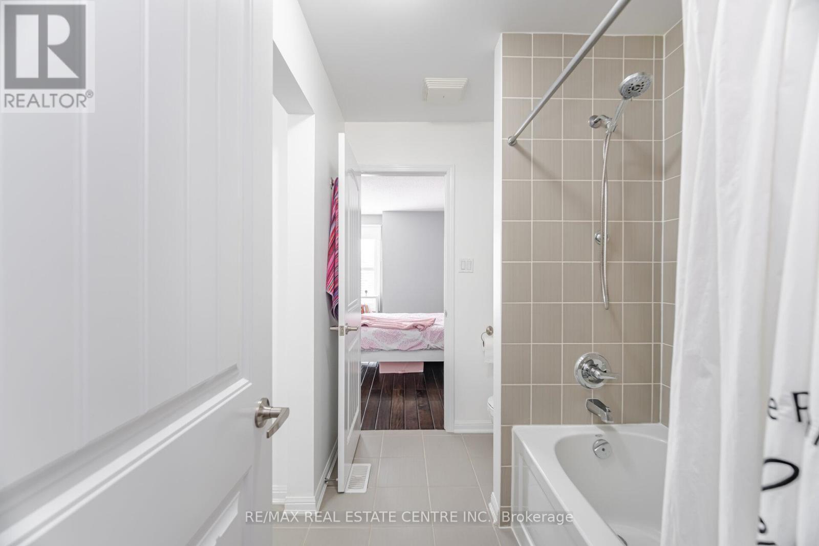 949 Rigo Crossing, Milton, Ontario  L9T 8C5 - Photo 28 - W12216760