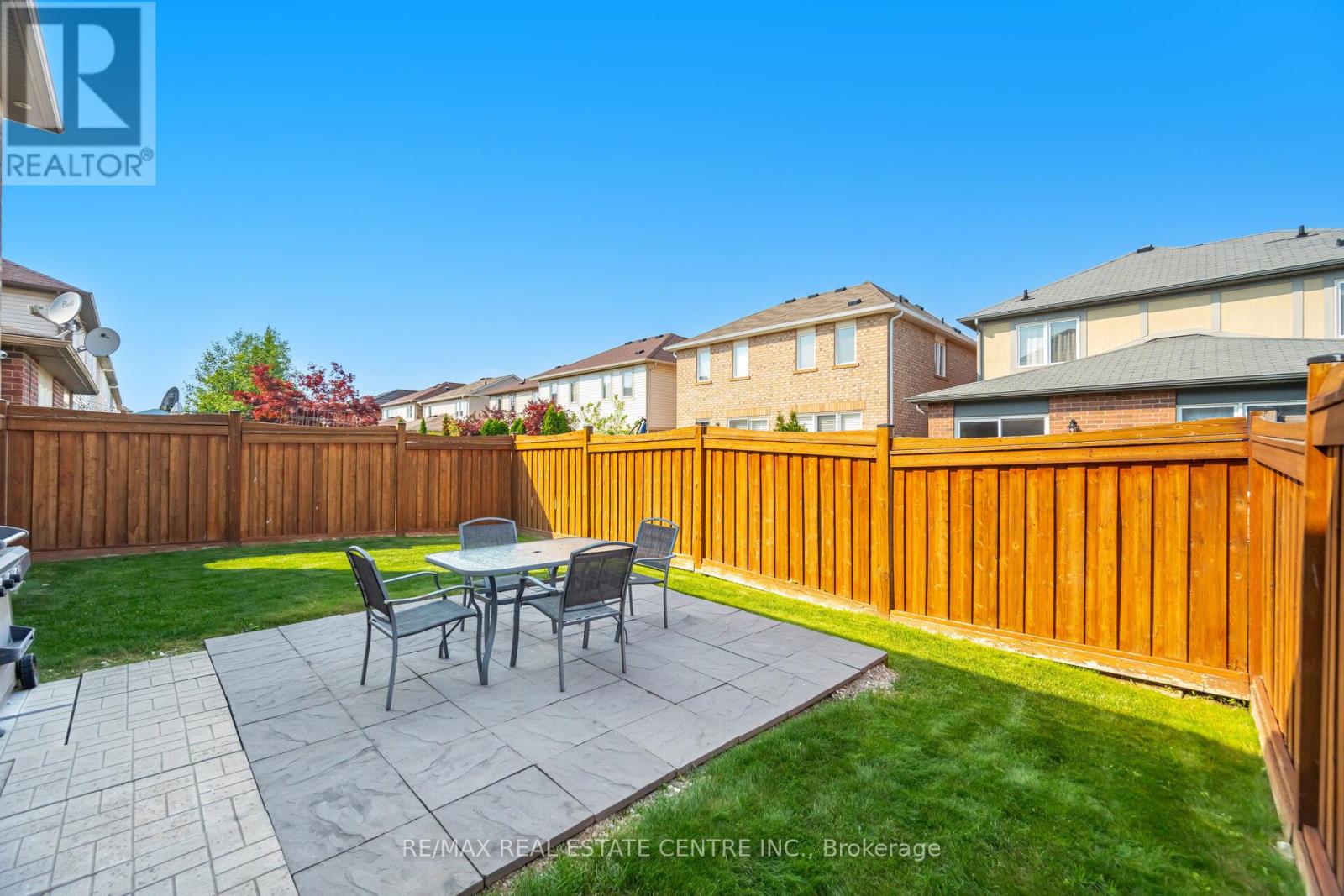 949 Rigo Crossing, Milton, Ontario  L9T 8C5 - Photo 32 - W12216760