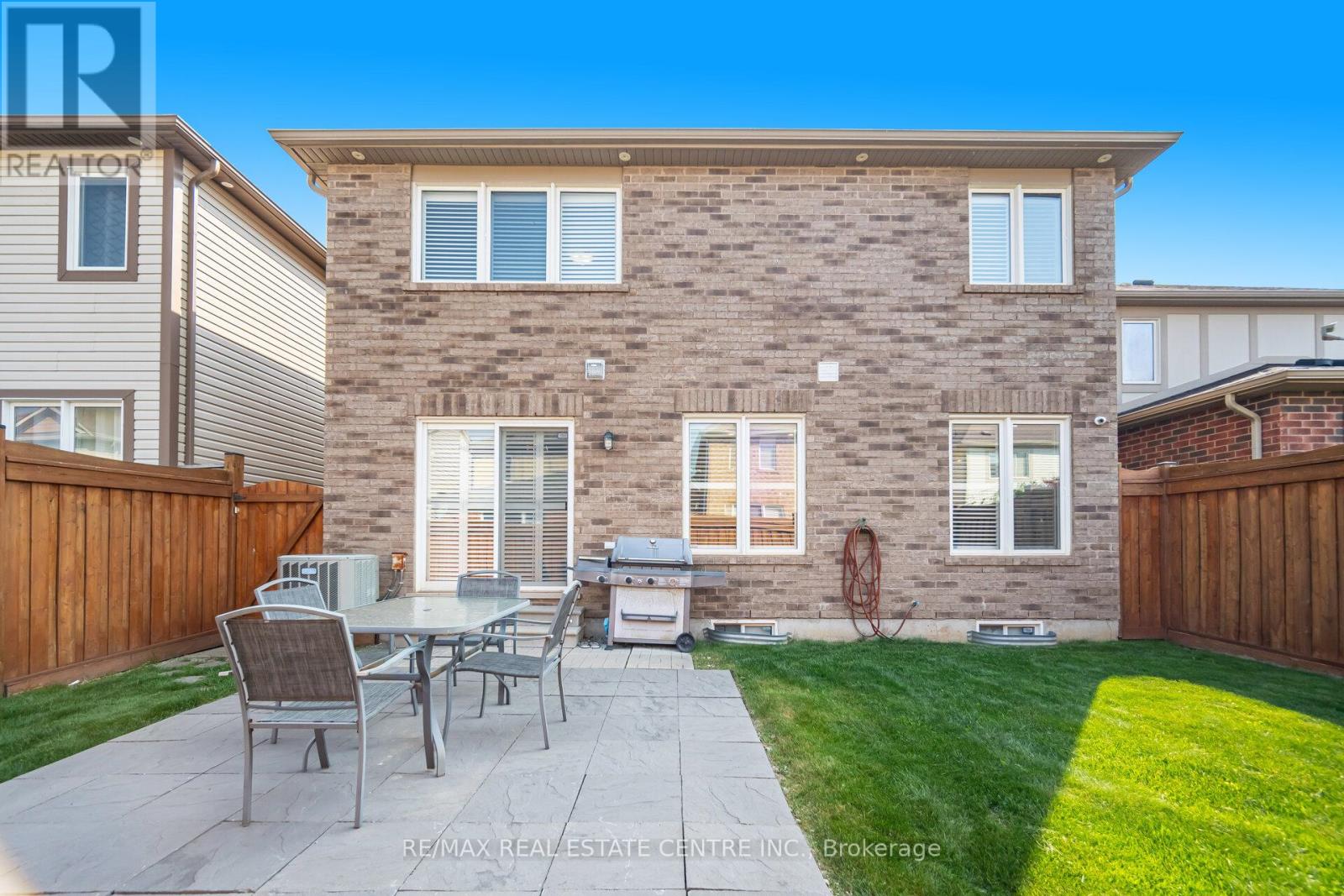949 Rigo Crossing, Milton, Ontario  L9T 8C5 - Photo 35 - W12216760
