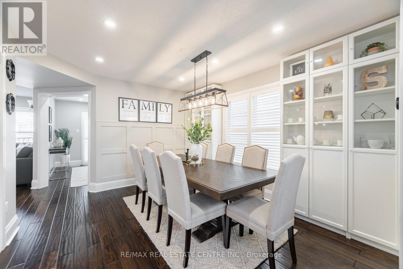 949 Rigo Crossing, Milton, Ontario  L9T 8C5 - Photo 6 - W12216760