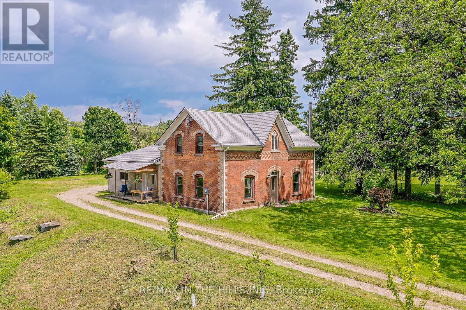20643 Kennedy Road, Caledon, Ontario  L7K 1Z3 - Photo 2 - W12216770