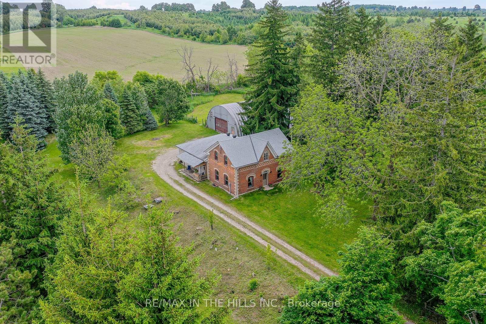 20643 Kennedy Road, Caledon, Ontario  L7K 1Z3 - Photo 3 - W12216770
