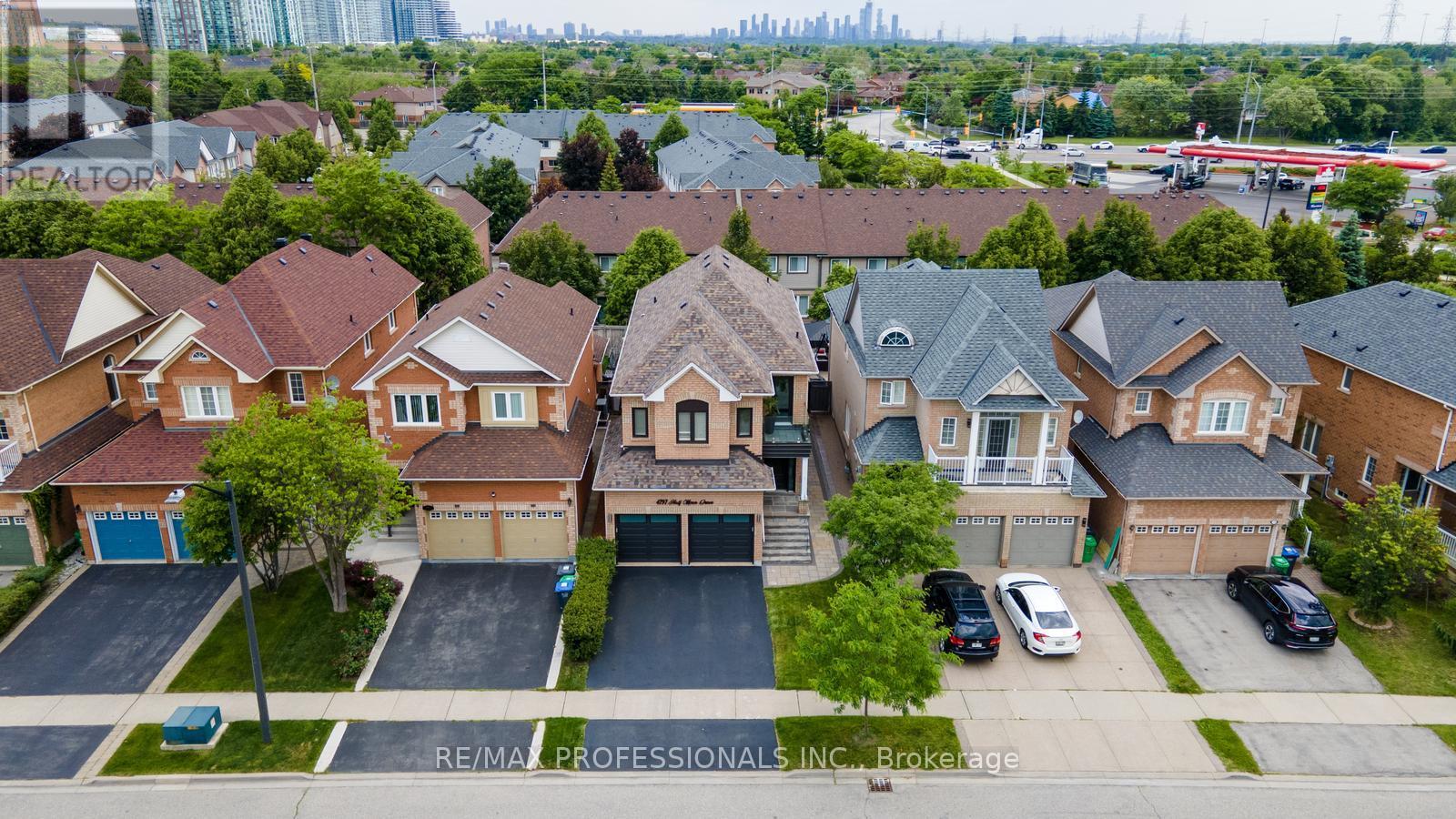 4797 Half Moon Grove, Mississauga, Ontario  L5M 7R7 - Photo 42 - W12216776