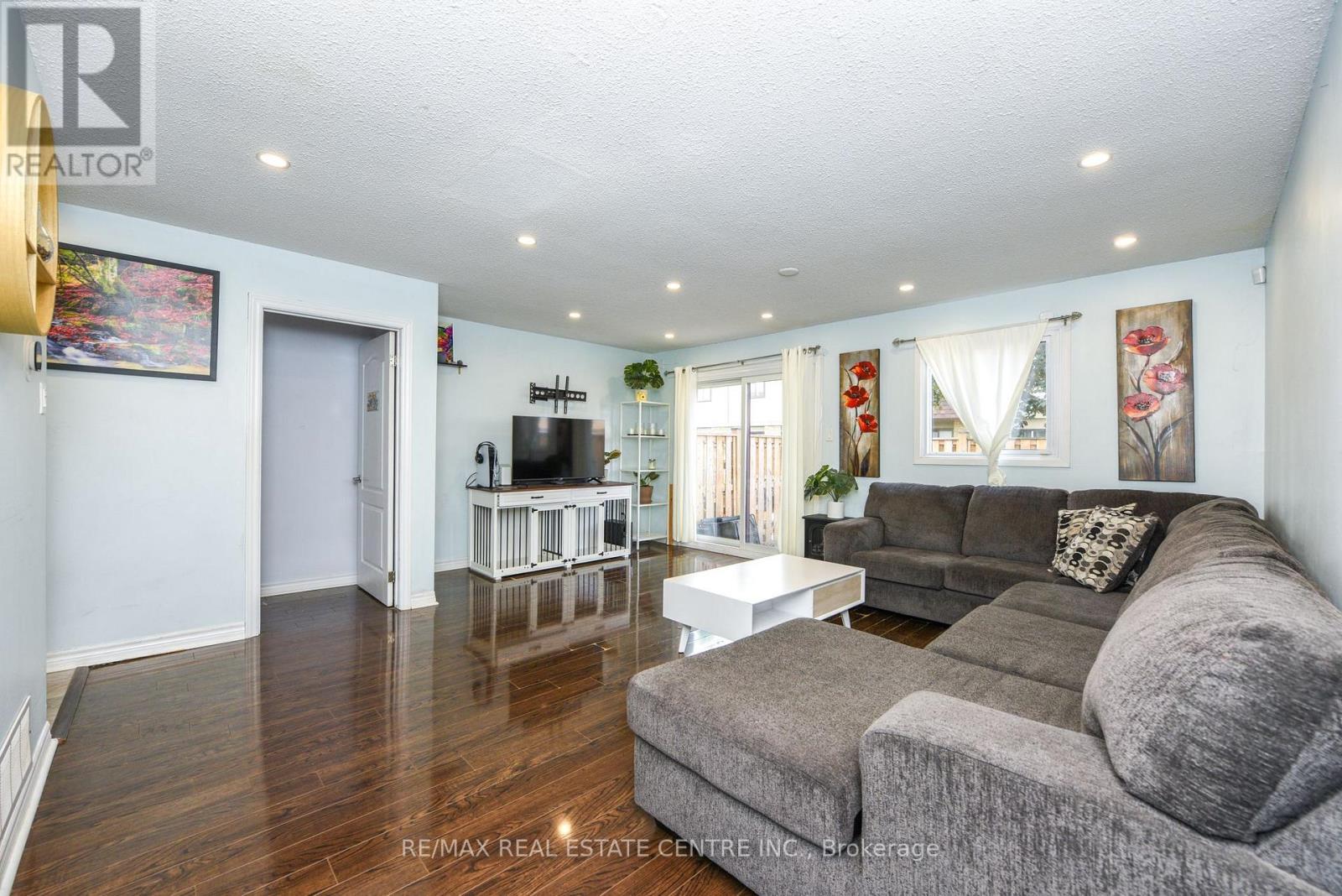 81 - 105 Hansen Road, Brampton, Ontario  L6V 3C9 - Photo 13 - W12216797