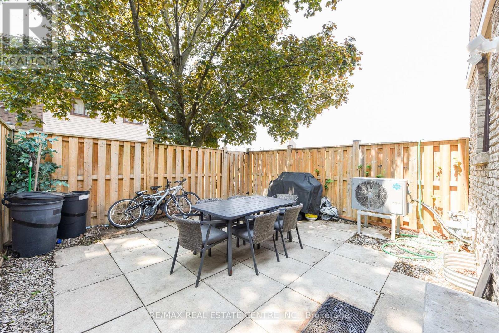 81 - 105 Hansen Road, Brampton, Ontario  L6V 3C9 - Photo 34 - W12216797