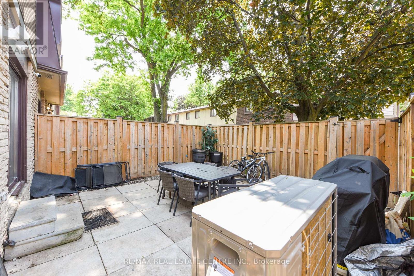 81 - 105 Hansen Road, Brampton, Ontario  L6V 3C9 - Photo 37 - W12216797
