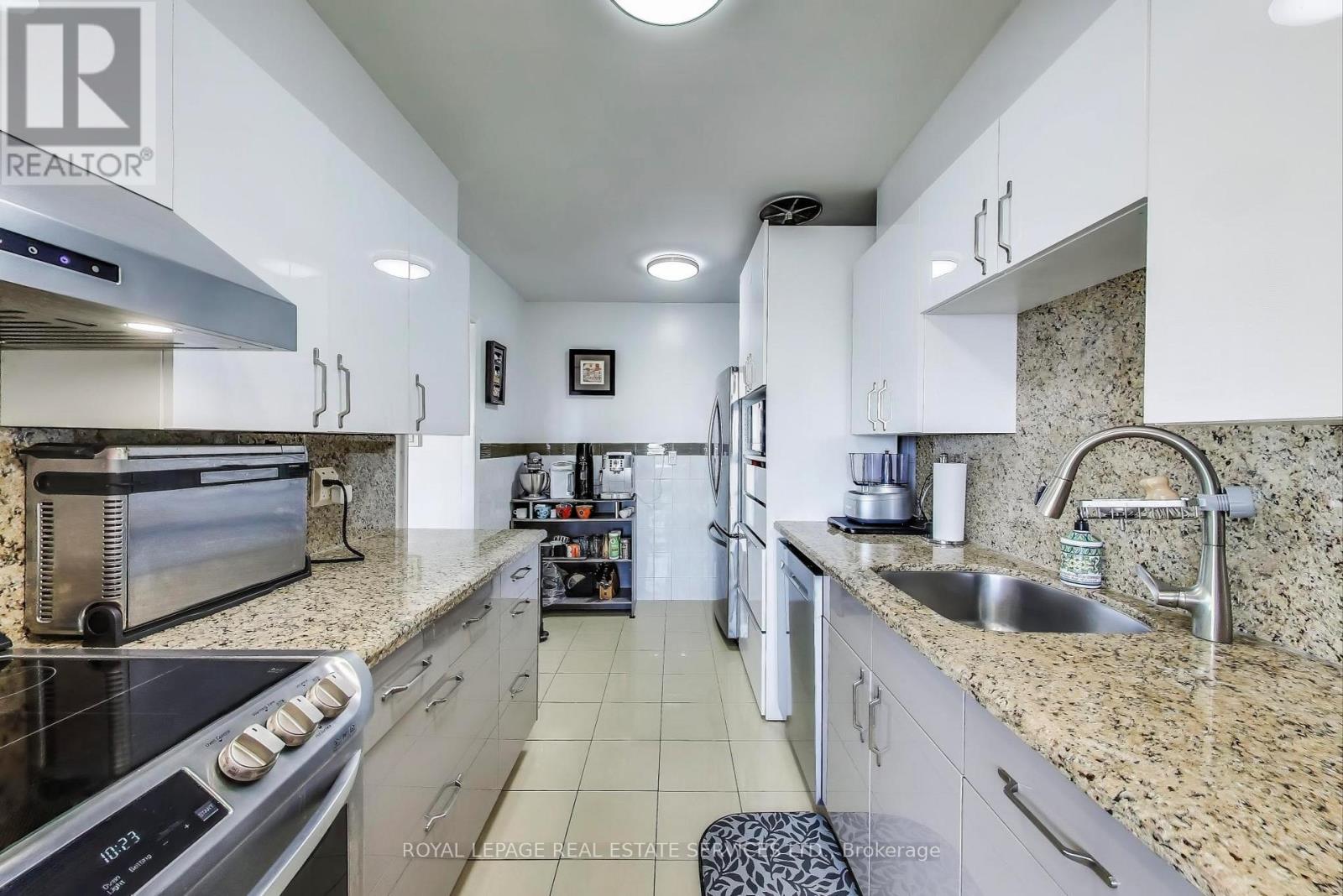 1008 - 44 Longbourne Drive, Toronto, Ontario  M9R 2M7 - Photo 13 - W12216800