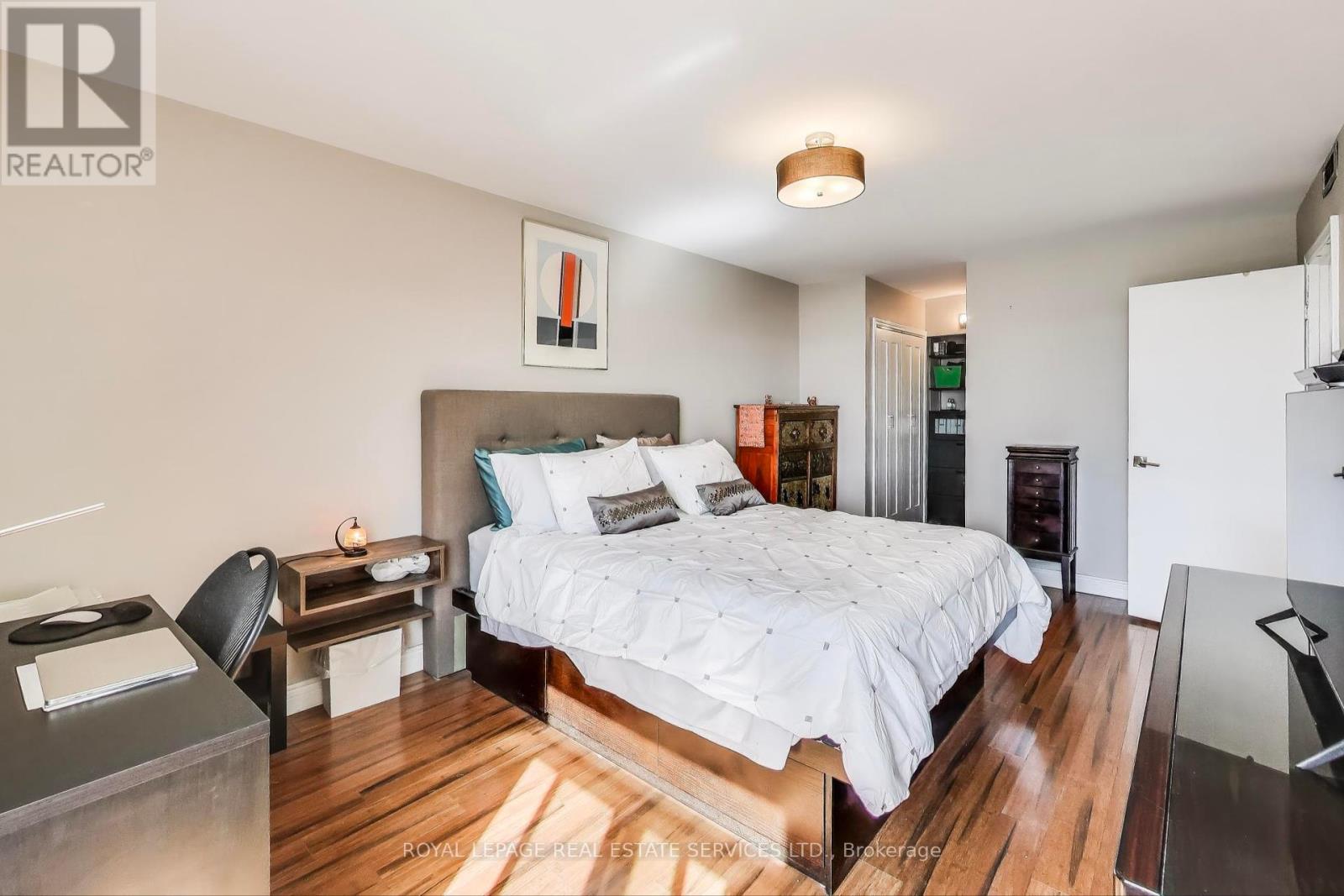 1008 - 44 Longbourne Drive, Toronto, Ontario  M9R 2M7 - Photo 17 - W12216800