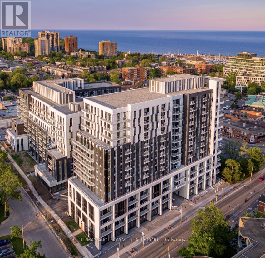B0426 - 133 BRONTE ROAD, Oakville, Ontario