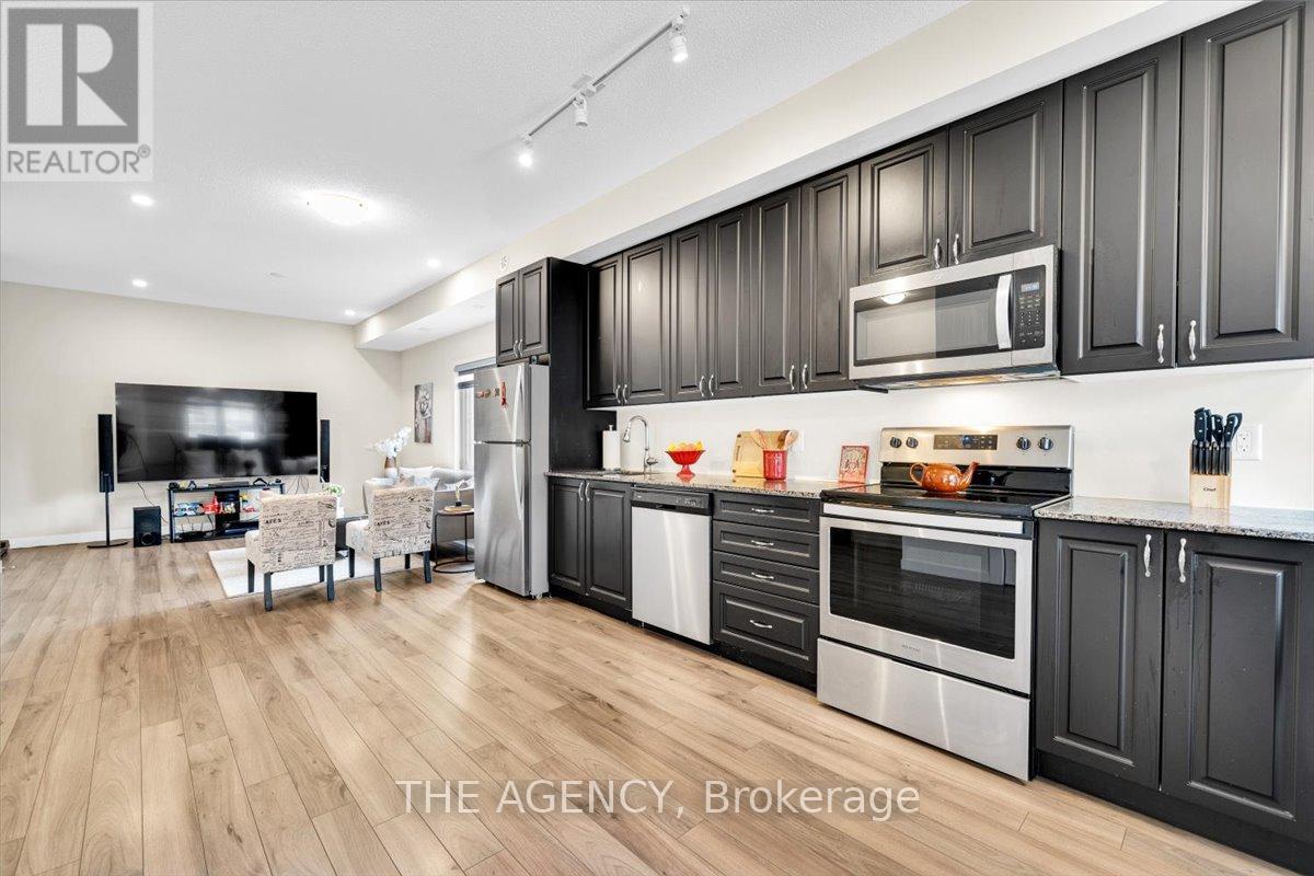 7 Forbes Avenue, Toronto (Keelesdale-Eglinton West), Ontario  M6M 0B5 - Photo 12 - W12216822