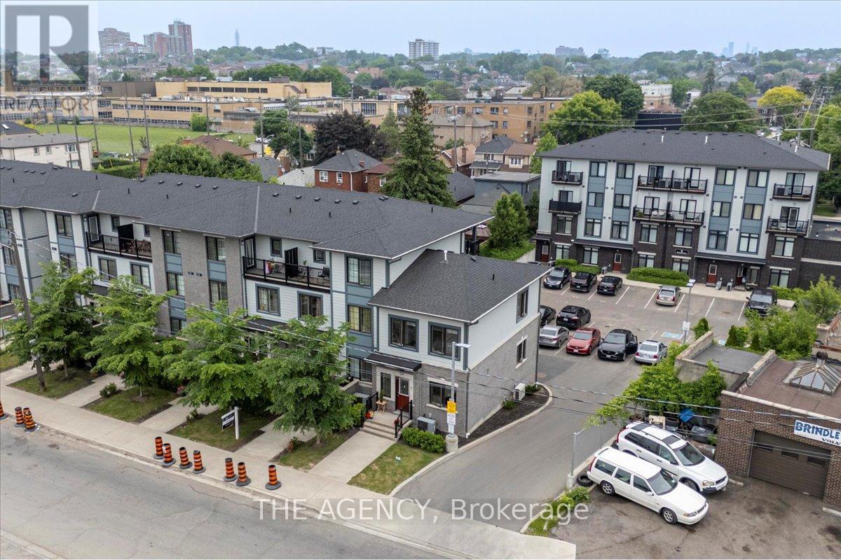 7 Forbes Avenue, Toronto (Keelesdale-Eglinton West), Ontario  M6M 0B5 - Photo 30 - W12216822