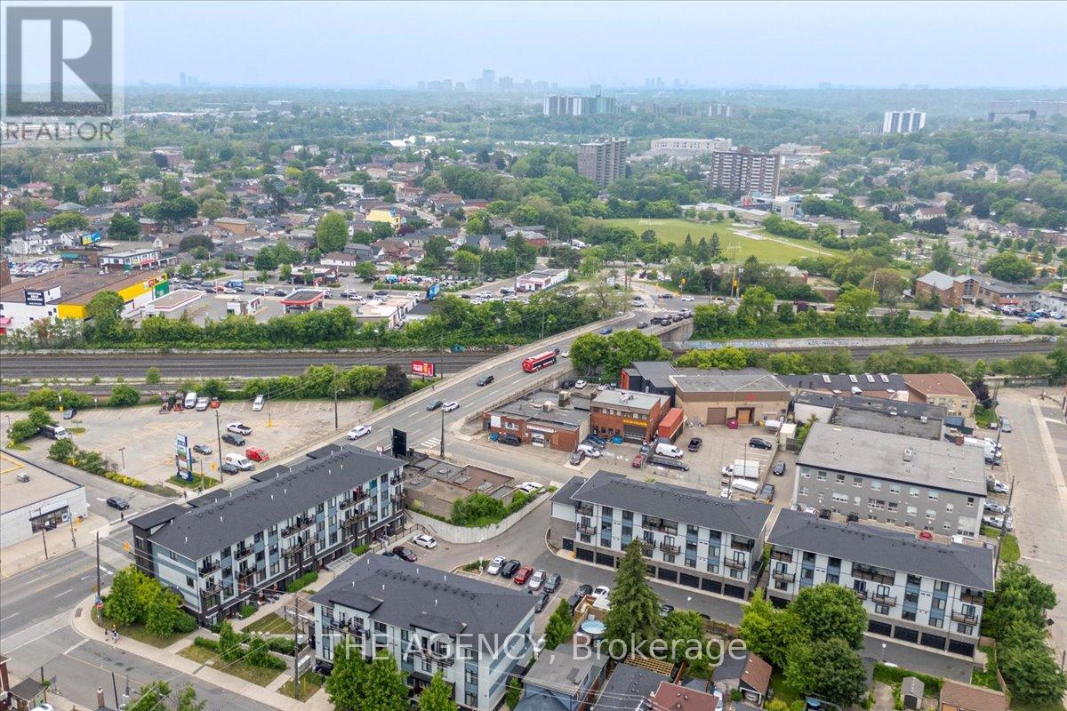 7 Forbes Avenue, Toronto (Keelesdale-Eglinton West), Ontario  M6M 0B5 - Photo 34 - W12216822