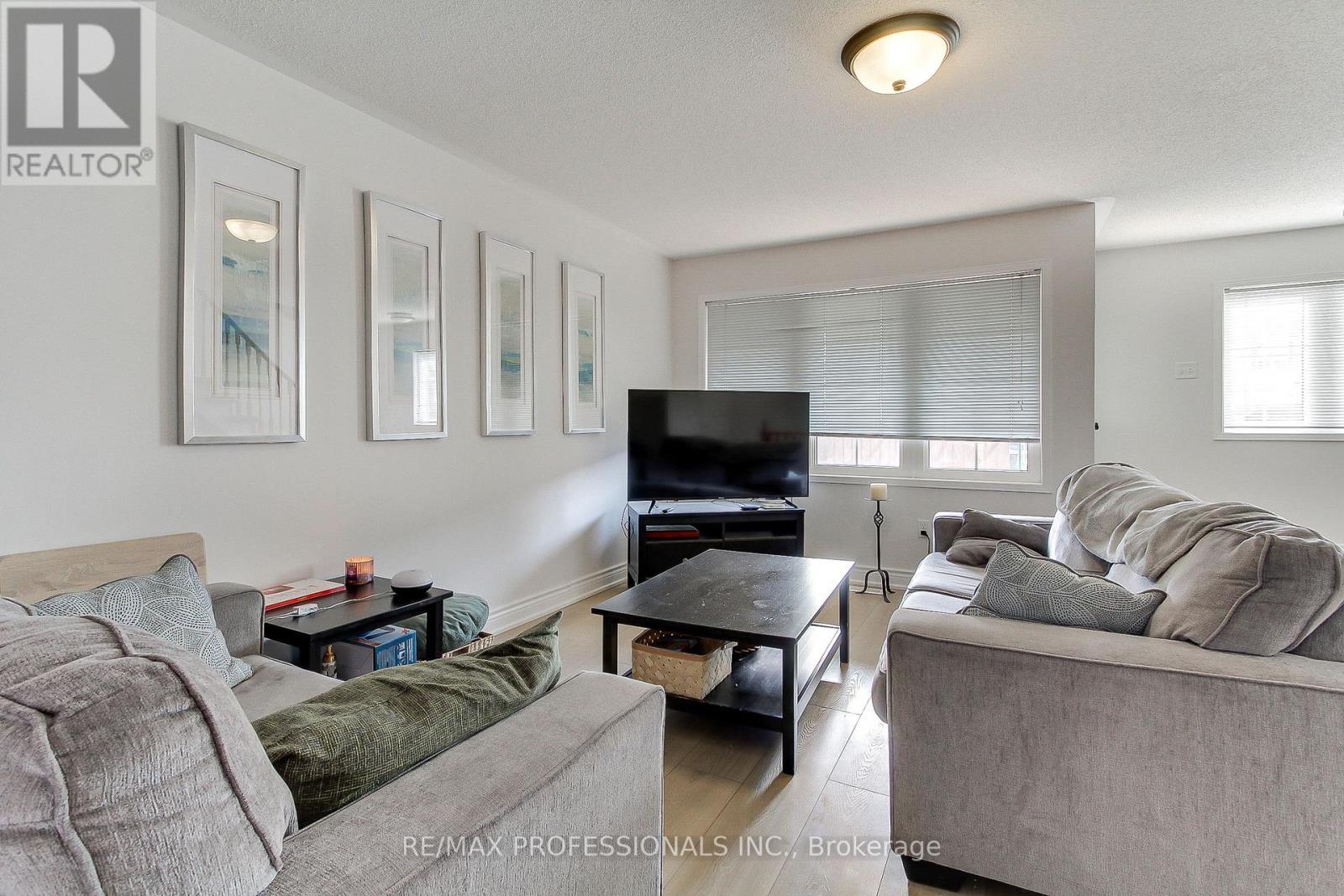 9 - 2320 Parkhaven Boulevard, Oakville, Ontario  L6H 7S2 - Photo 11 - W12216843
