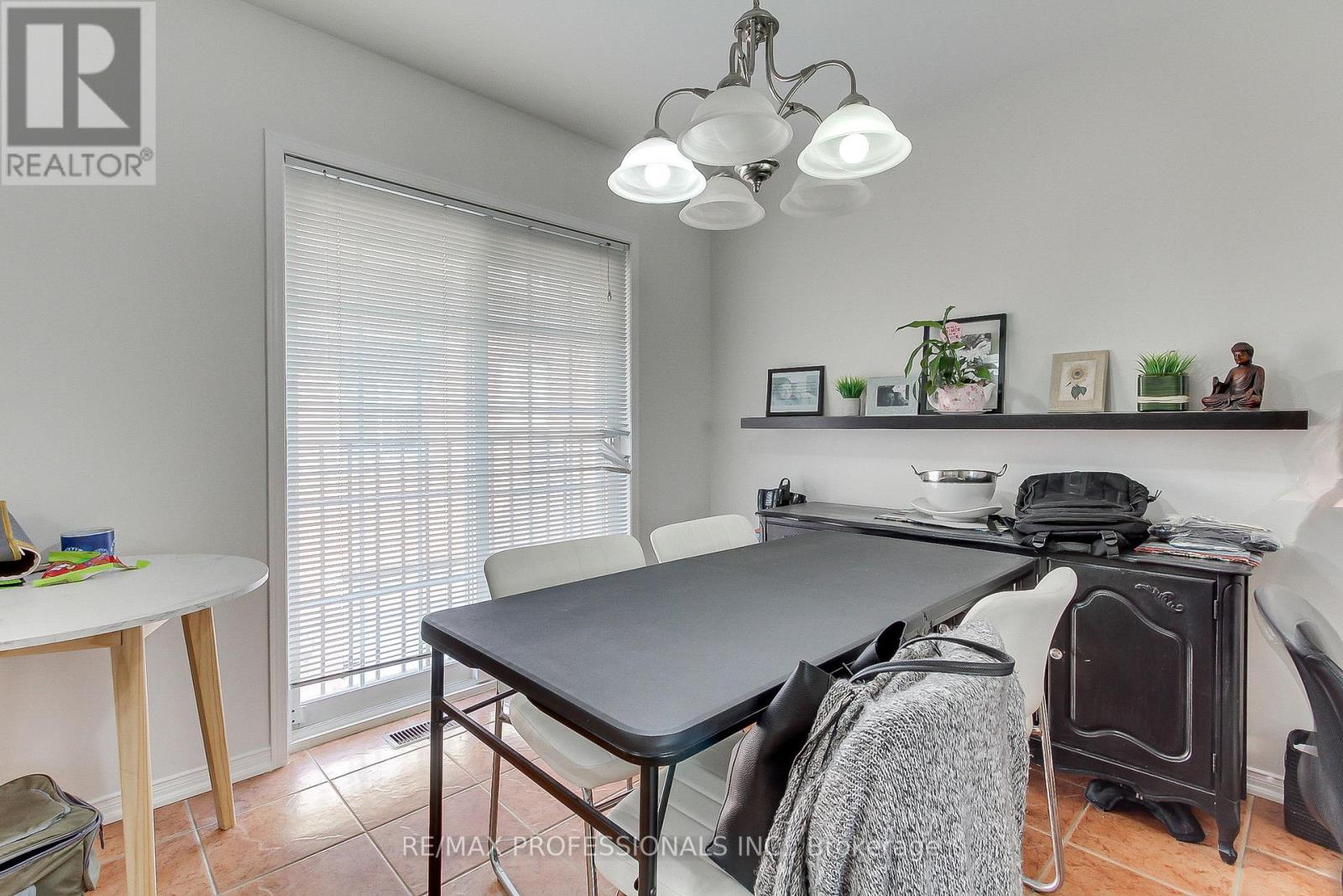 9 - 2320 Parkhaven Boulevard, Oakville, Ontario  L6H 7S2 - Photo 16 - W12216843