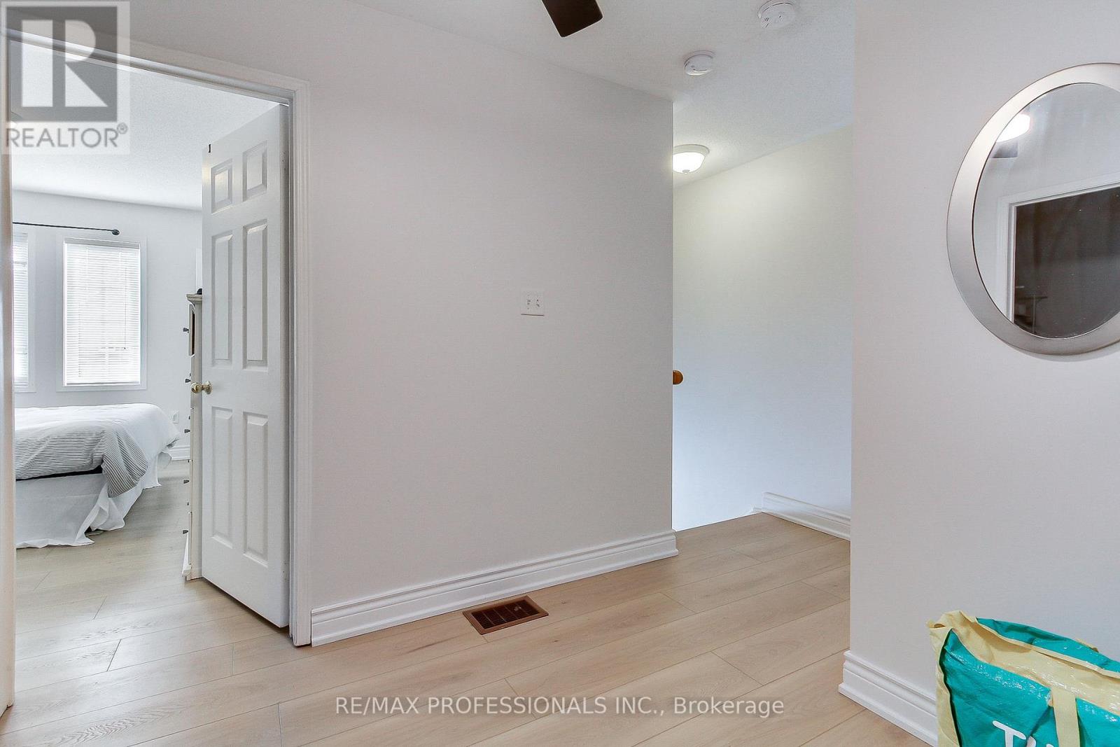 9 - 2320 Parkhaven Boulevard, Oakville, Ontario  L6H 7S2 - Photo 20 - W12216843
