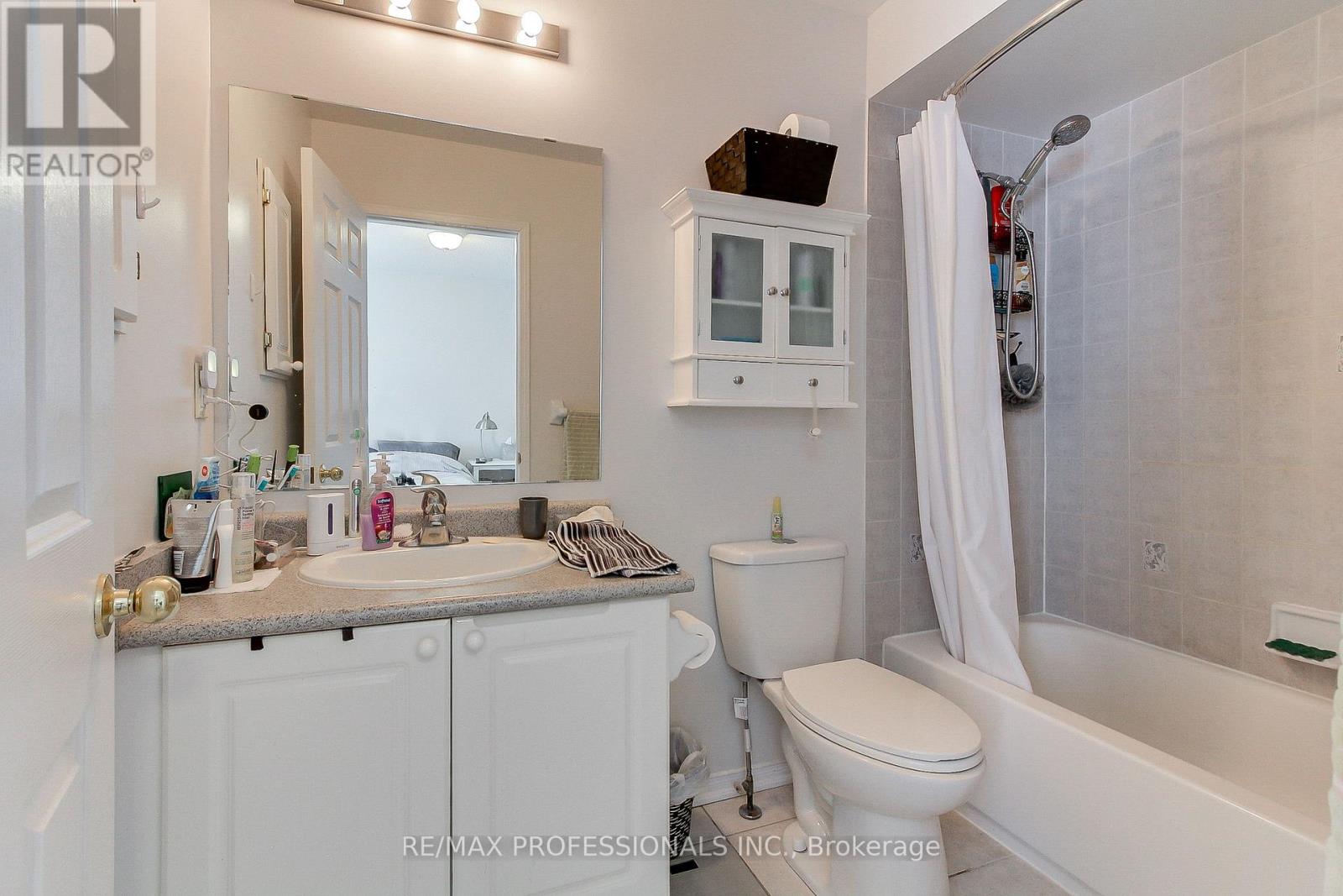 9 - 2320 Parkhaven Boulevard, Oakville, Ontario  L6H 7S2 - Photo 24 - W12216843
