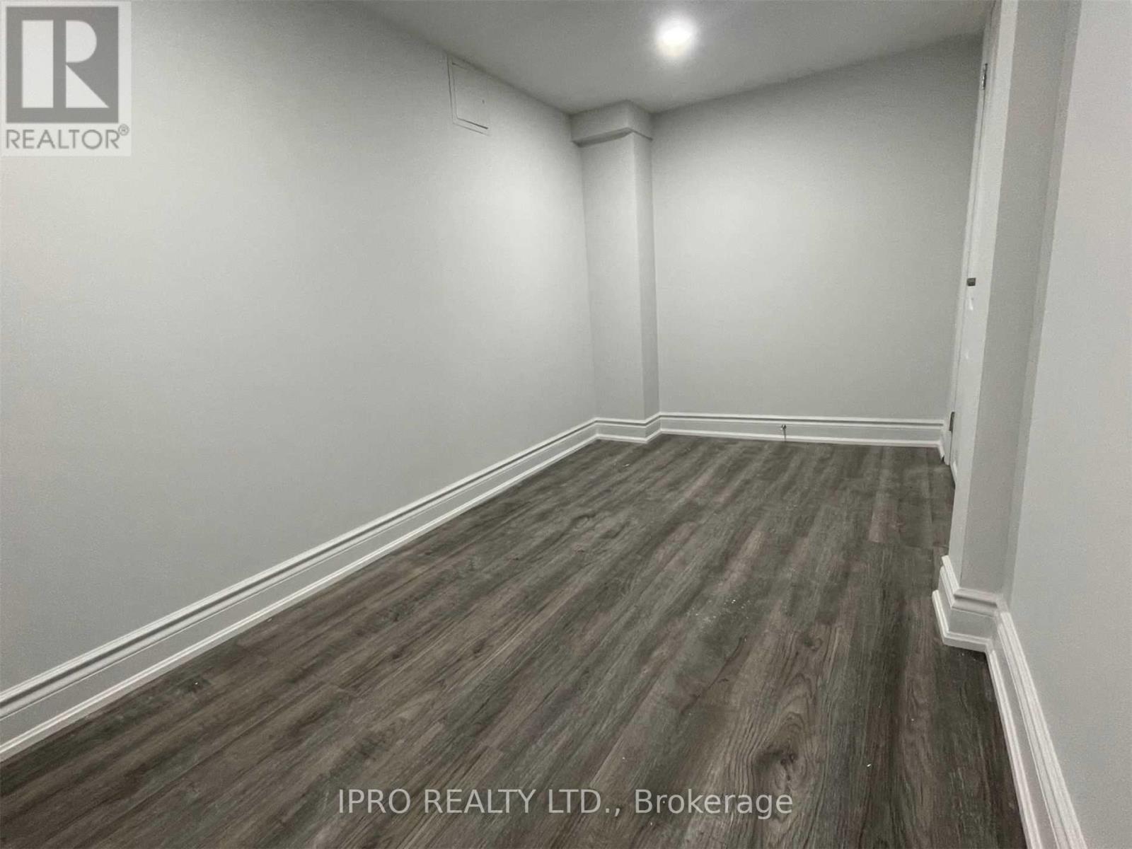 Lower - 1524 Leger Way, Milton, Ontario  L9T 7K6 - Photo 14 - W12216876