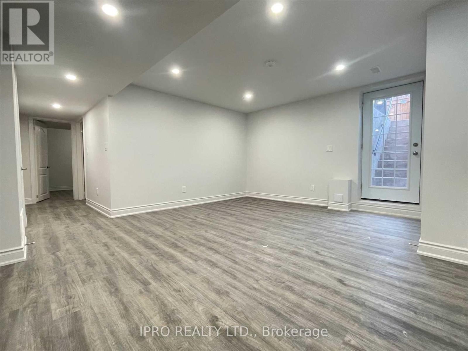 Lower - 1524 Leger Way, Milton, Ontario  L9T 7K6 - Photo 6 - W12216876