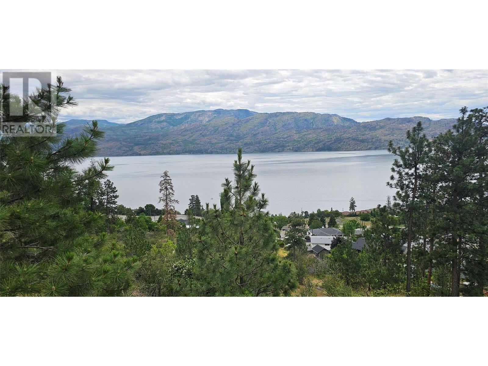 5165 MacNeill Court, peachland, British Columbia