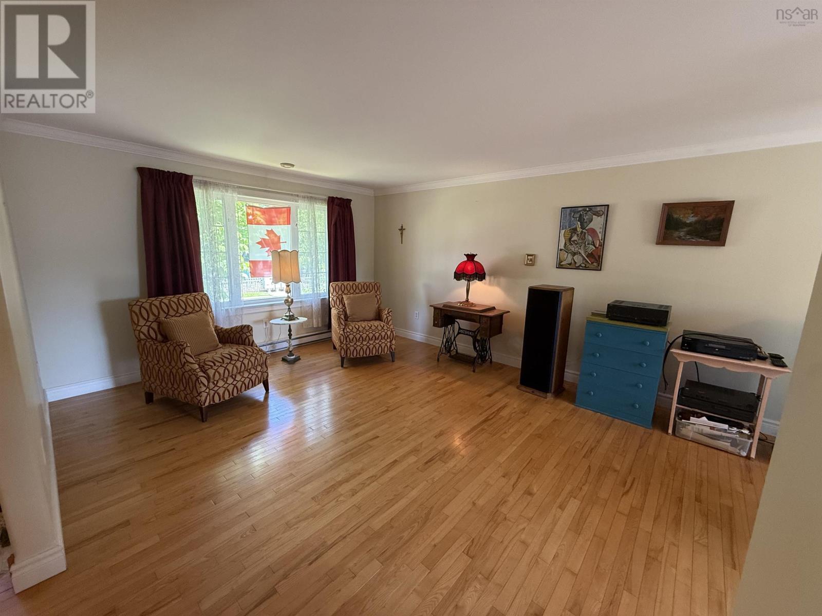 3 Fury Drive, Dartmouth, Nova Scotia  B3A 4Y1 - Photo 4 - 202511031