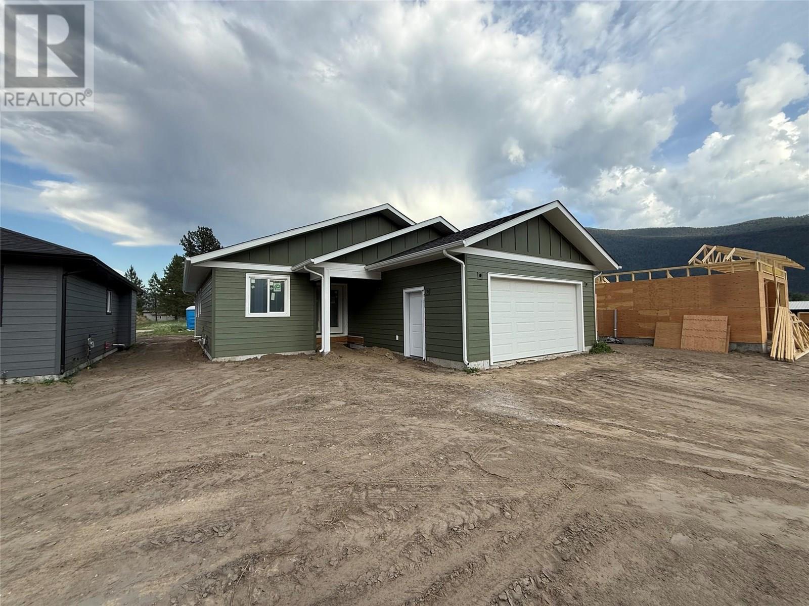 6060 19th Street, Grand Forks, British Columbia