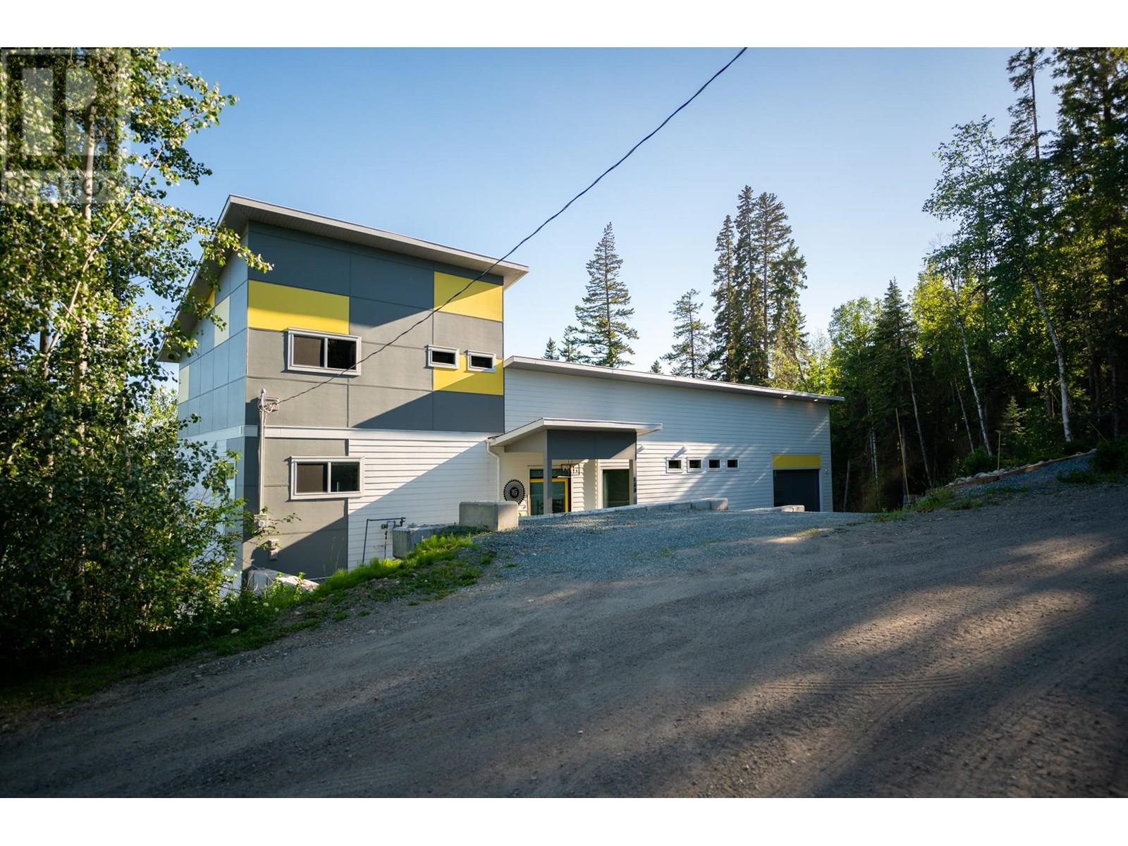 140 Rondane Crescent, Prince George, British Columbia  V2N 6W3 - Photo 2 - R3014951