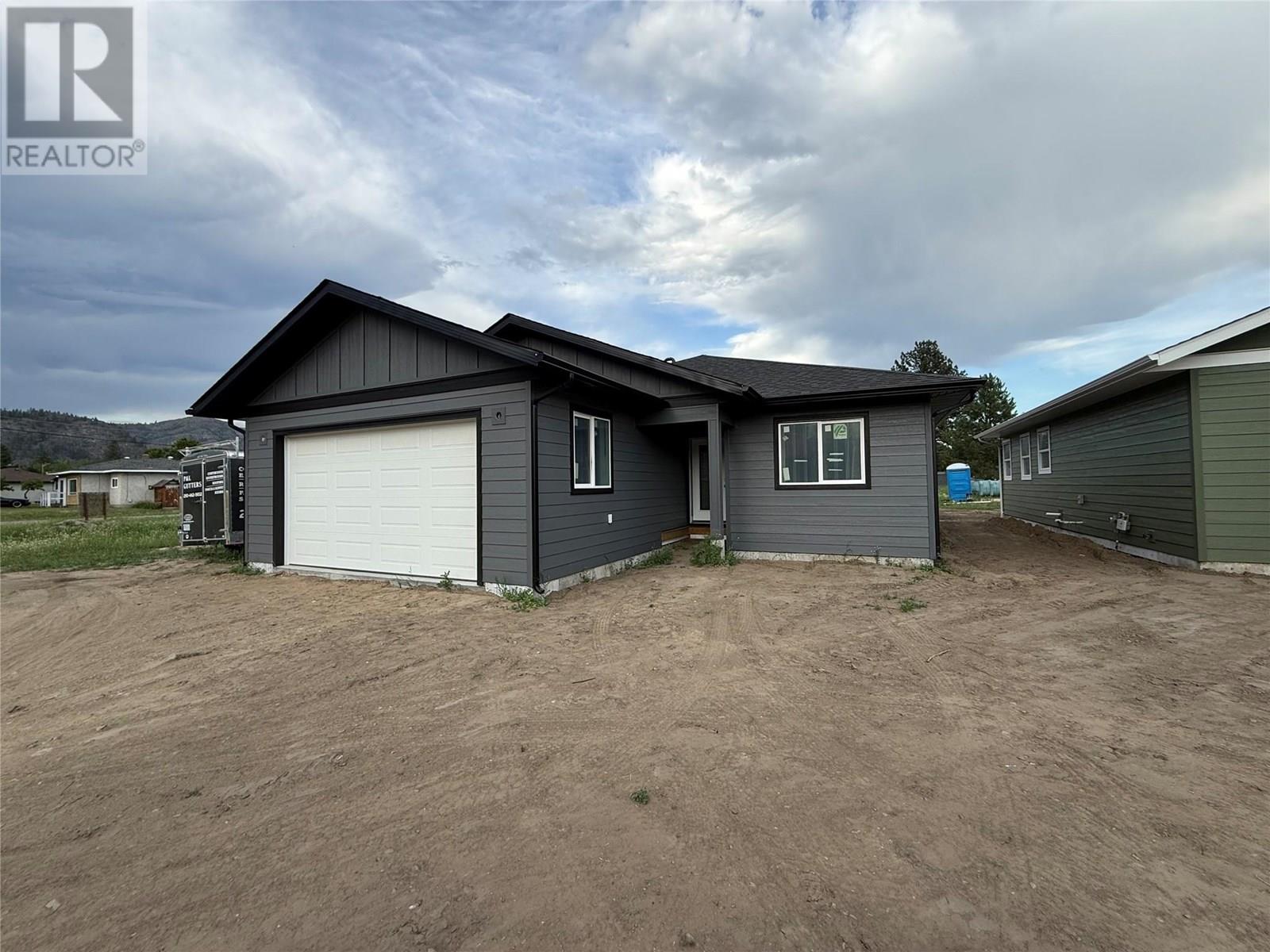 6070 19th Street, Grand Forks, British Columbia