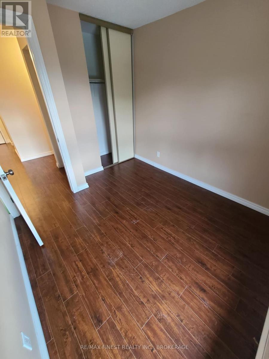 404 - 550 Talbot Place N, Gananoque, Ontario  K7R 3C6 - Photo 12 - X12217119