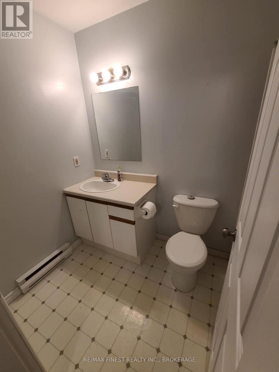 404 - 550 Talbot Place N, Gananoque, Ontario  K7R 3C6 - Photo 13 - X12217119