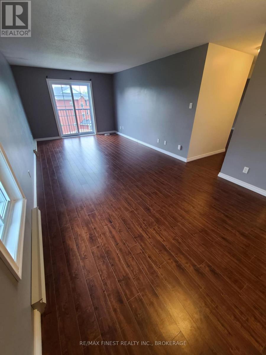 404 - 550 Talbot Place N, Gananoque, Ontario  K7R 3C6 - Photo 7 - X12217119