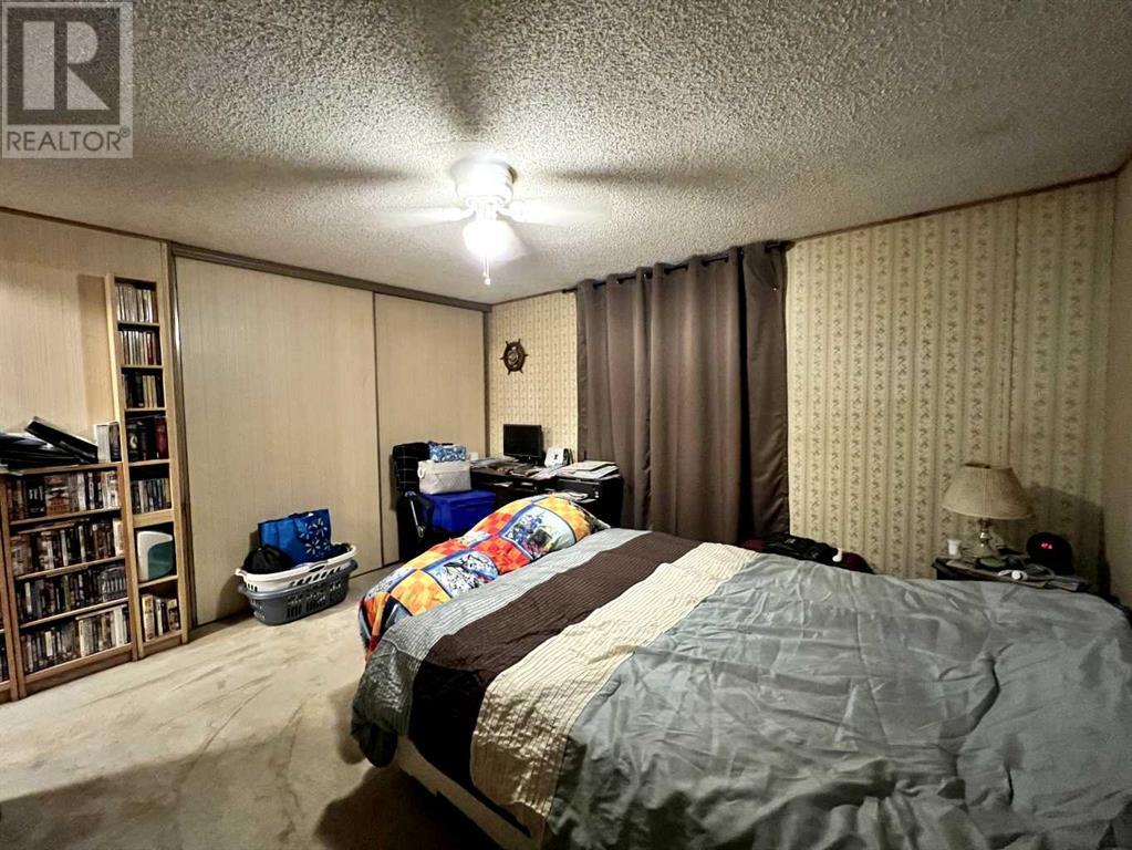 233 Percy Street, Bittern Lake, Alberta  T0C 0L0 - Photo 4 - A2227424