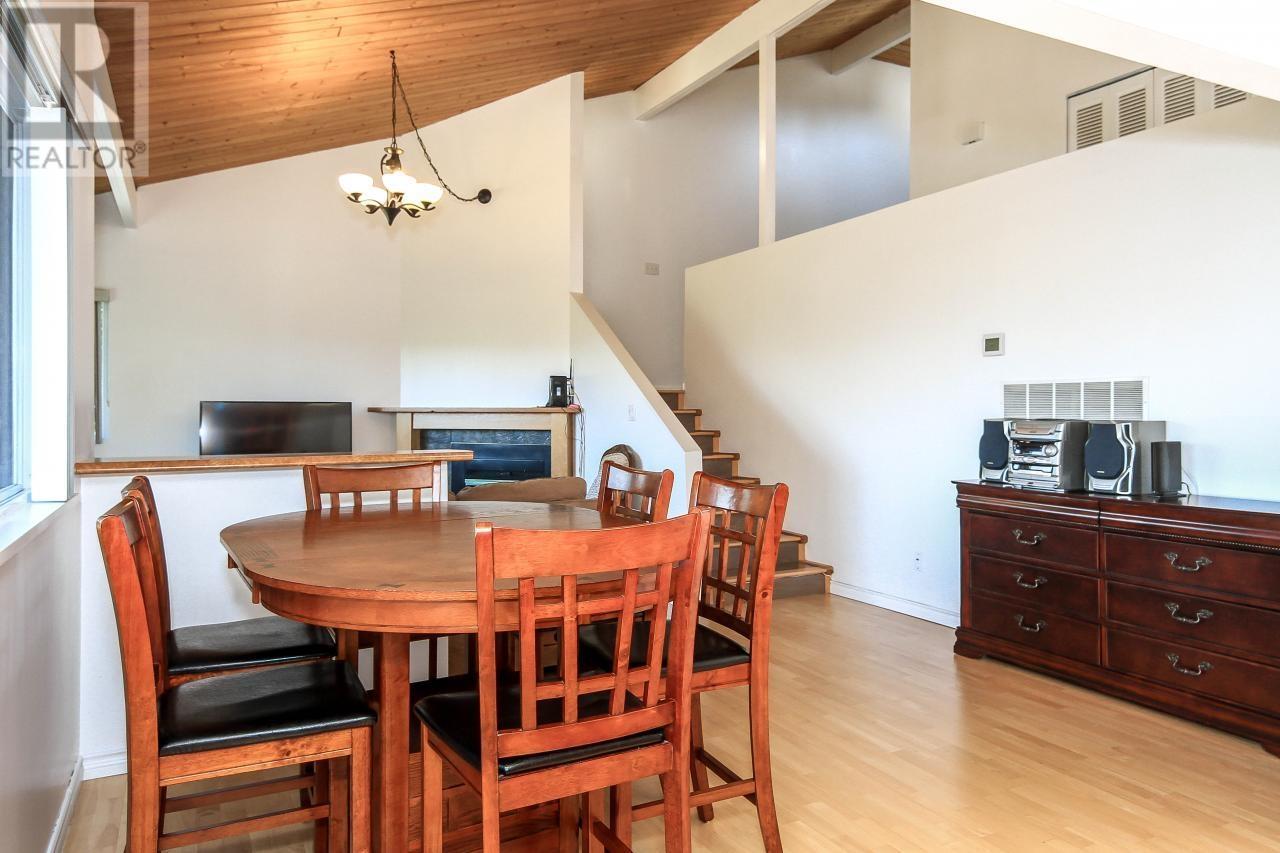 1525 Elinor Crescent, Port Coquitlam, British Columbia  V3C 2Y3 - Photo 5 - R3014886