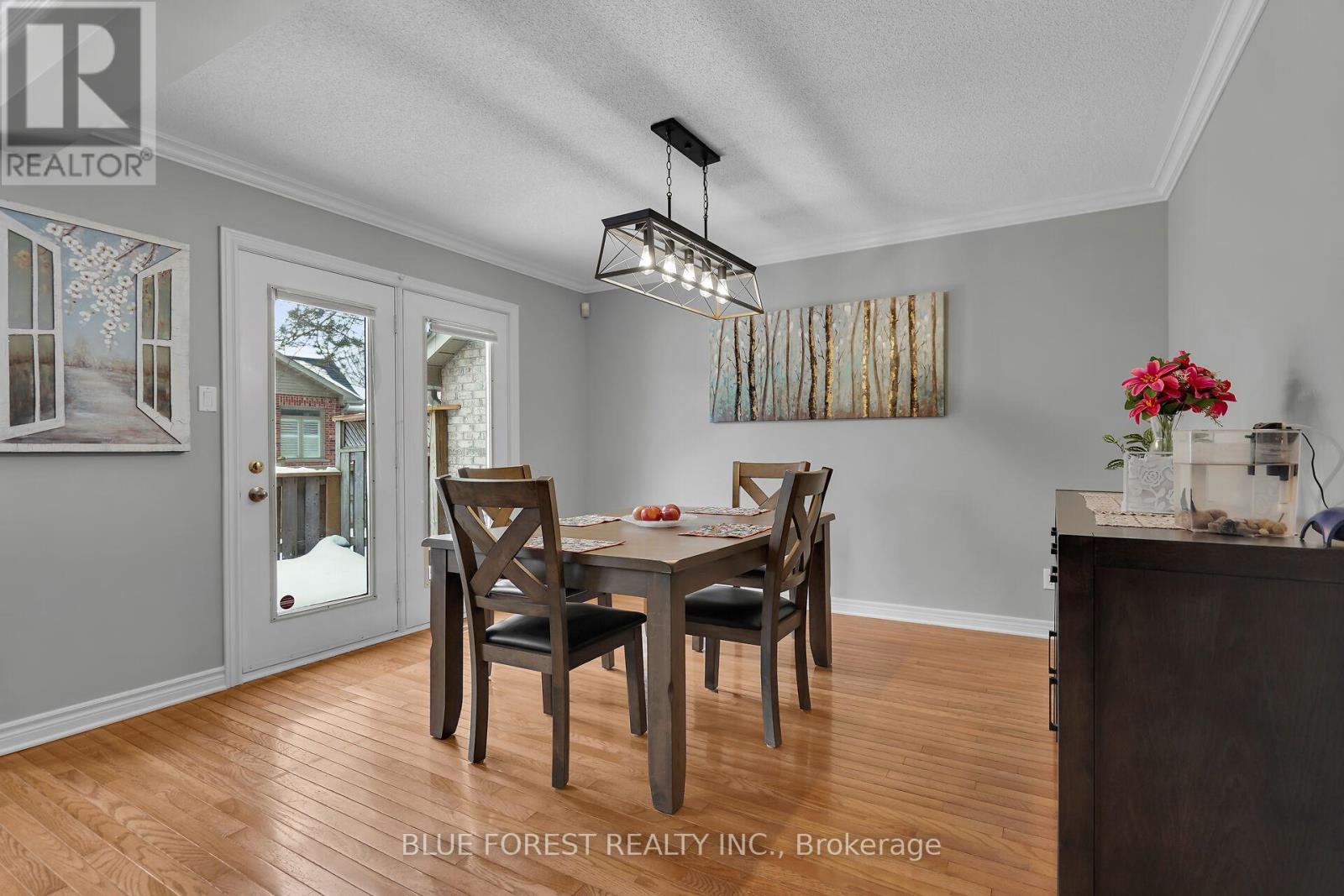 3 - 410 Ambleside Drive, London North (North A), Ontario  N6G 4Y3 - Photo 3 - X12217100