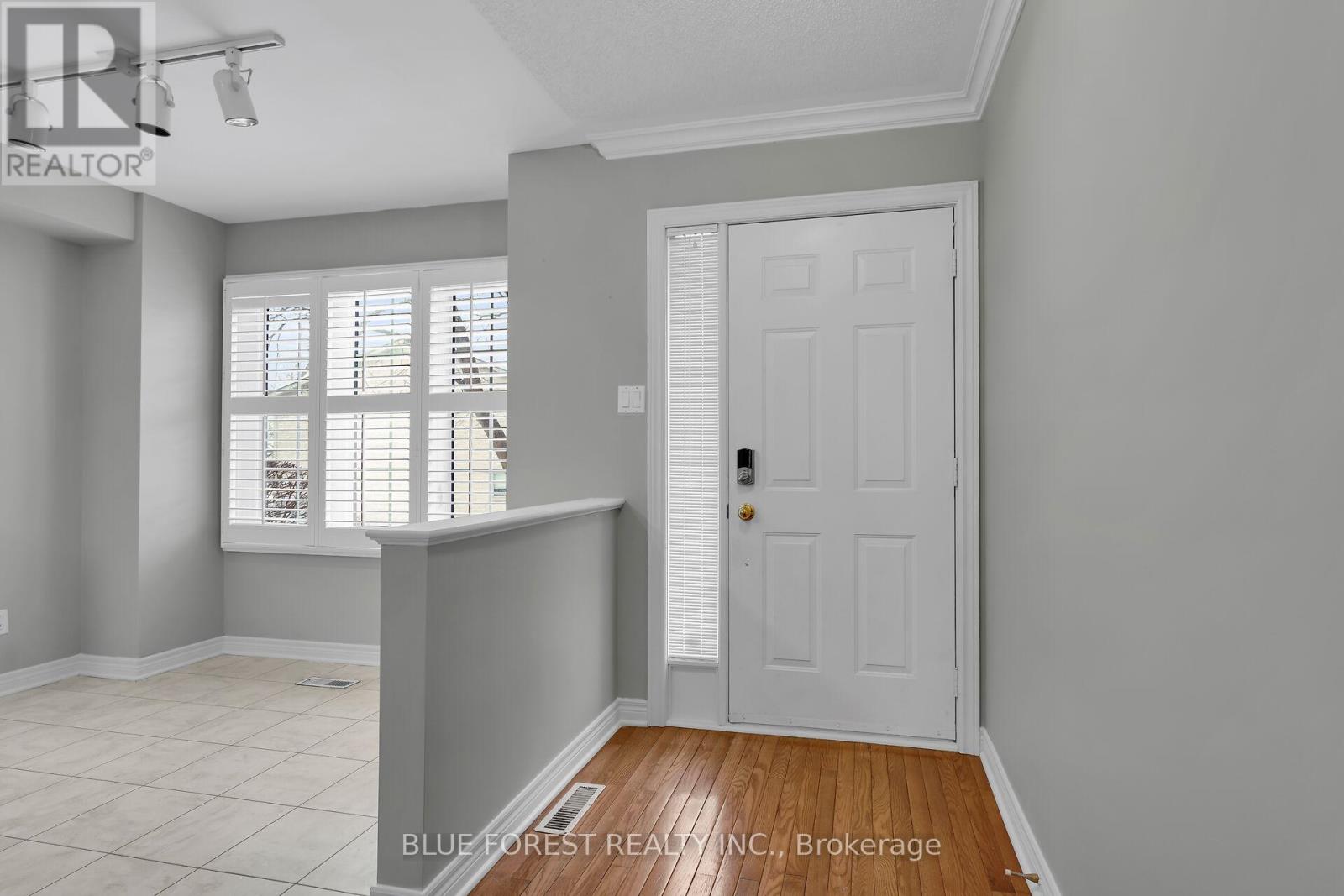3 - 410 Ambleside Drive, London North (North A), Ontario  N6G 4Y3 - Photo 8 - X12217100