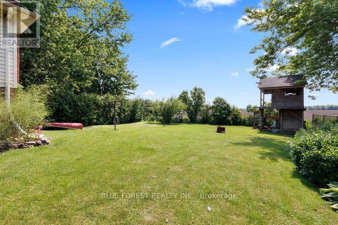 112 Elgin Avenue, Southwest Middlesex (Glencoe), Ontario  N0L 1M0 - Photo 38 - X12217149