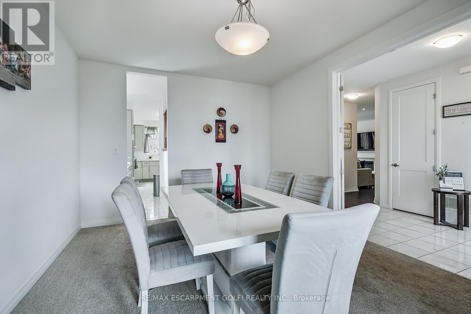 5062 Connor Drive, Lincoln, Ontario  L3J 0S1 - Photo 7 - X12216697