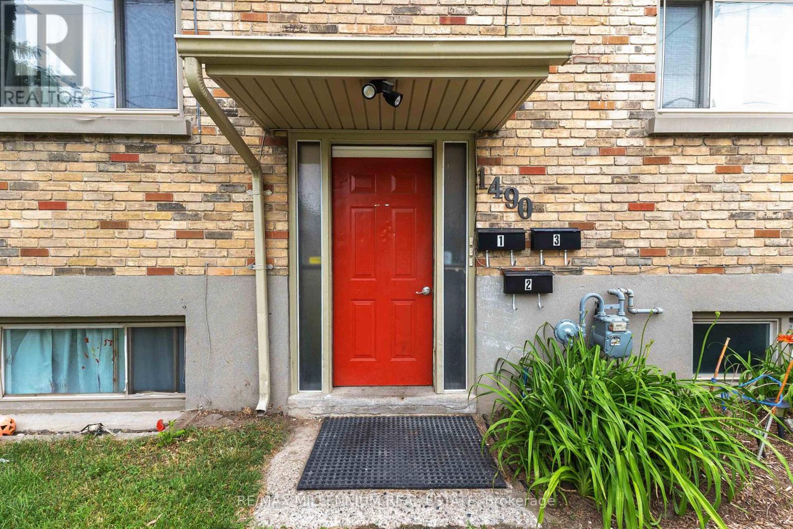 3 - 1490 Mclarenwood Terrace, London East, Ontario  N5W 1X9 - Photo 8 - X12216718