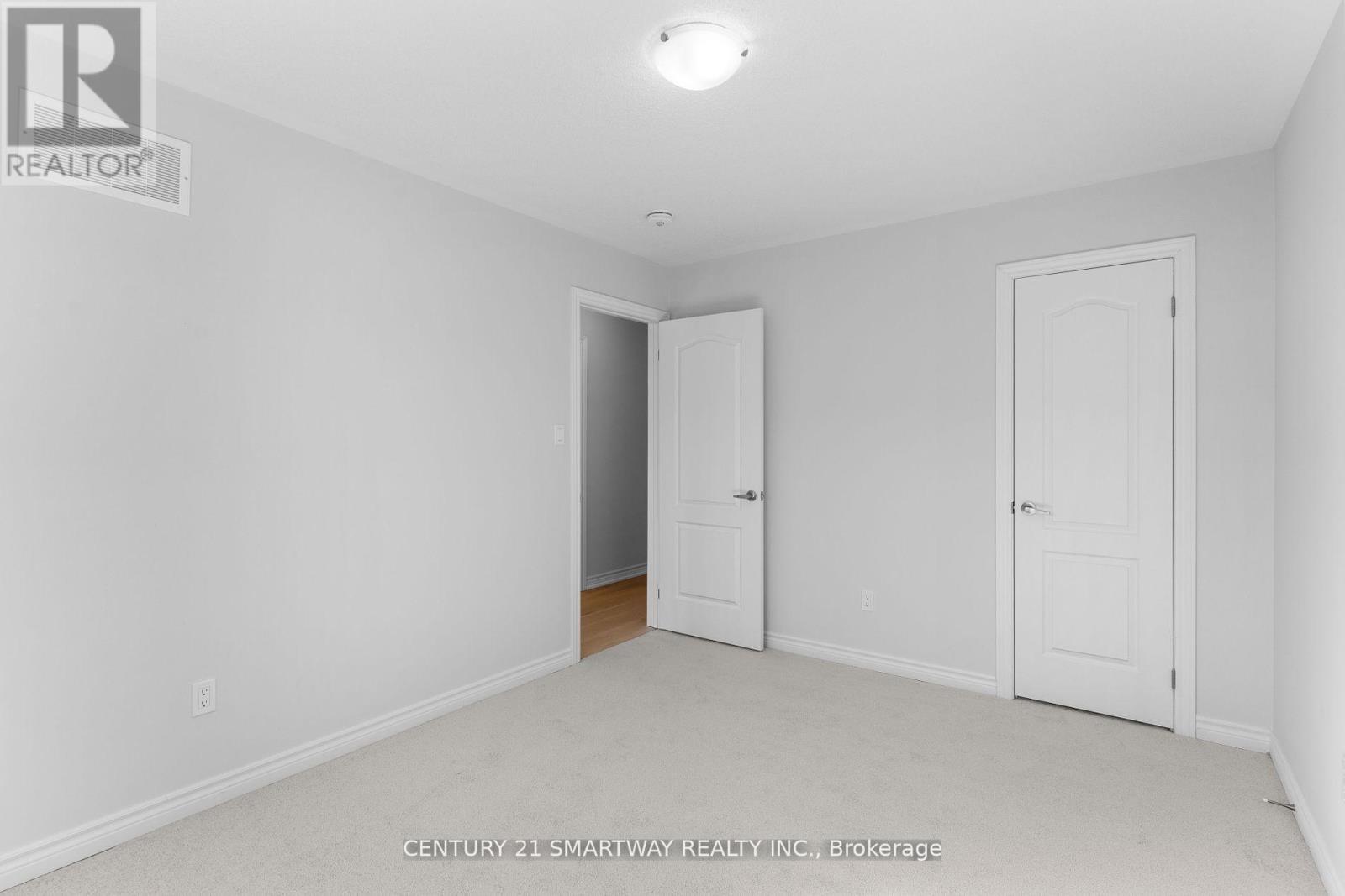 46 Huntsworth Avenue, Thorold, Ontario  L2V 5G7 - Photo 23 - X12216731