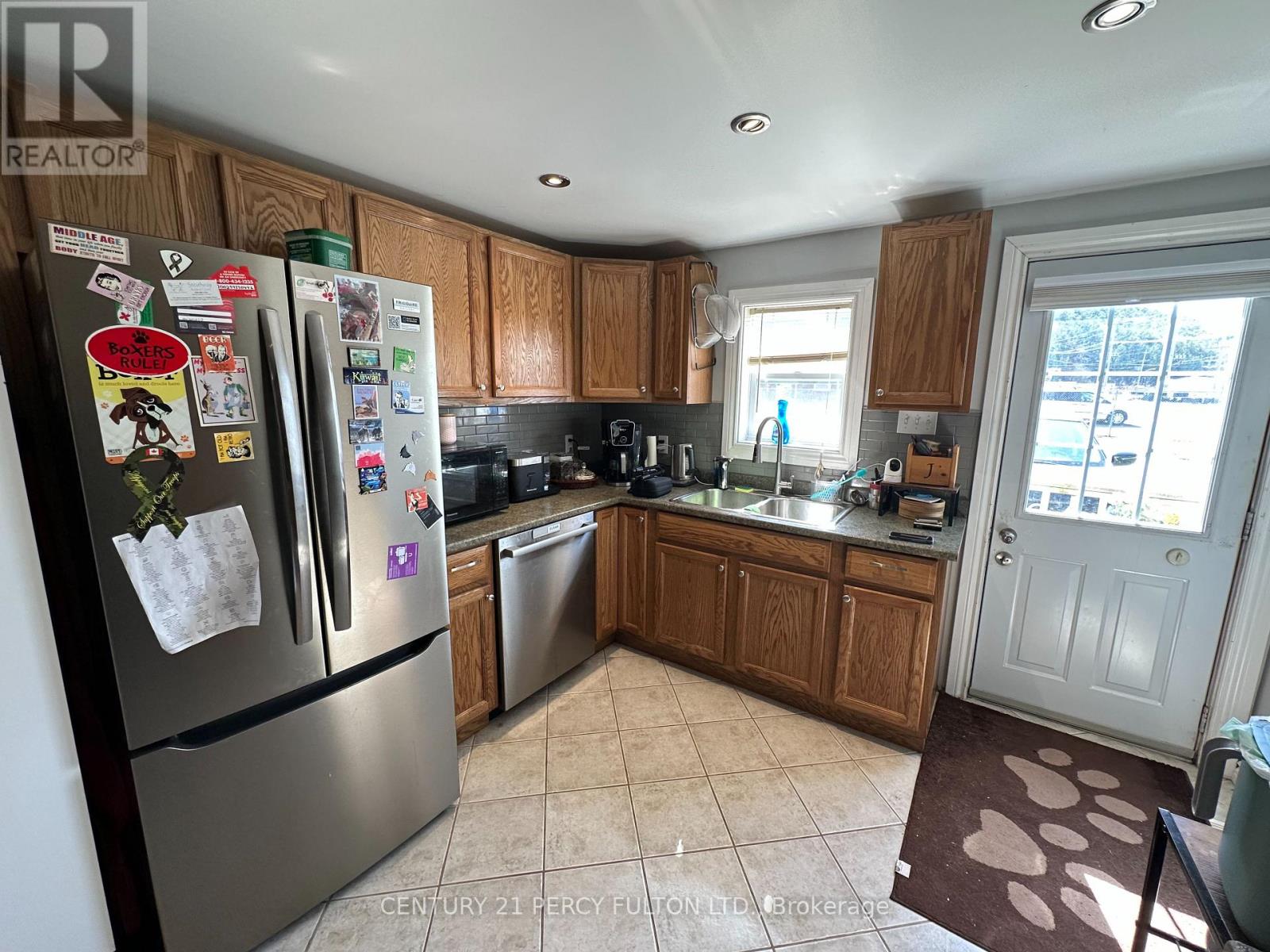 19 Pelham Street, Quinte West, Ontario  K8V 5A8 - Photo 13 - X12216795