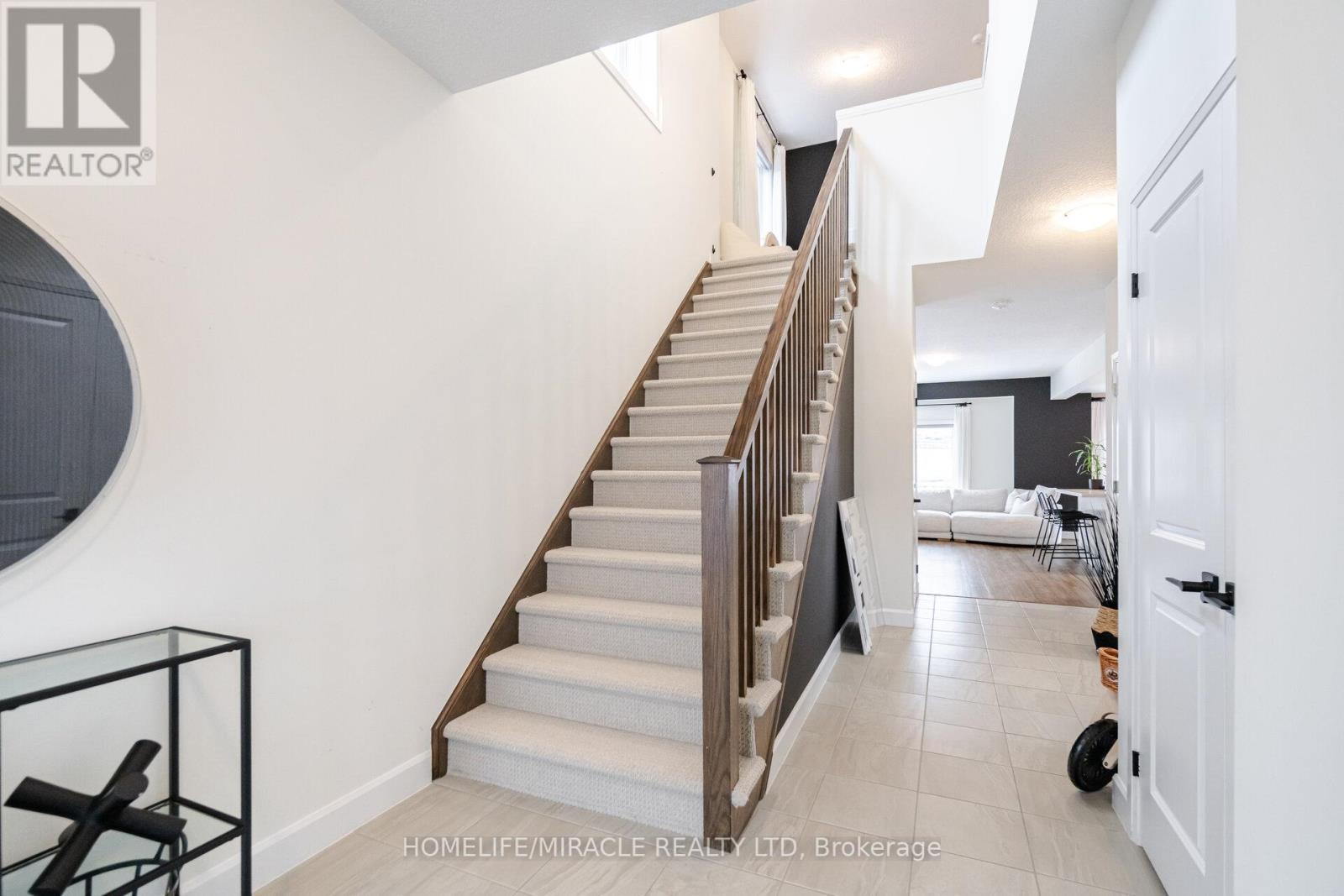 14 Southam Lane, Hamilton, Ontario  L9C 0E9 - Photo 18 - X12216814