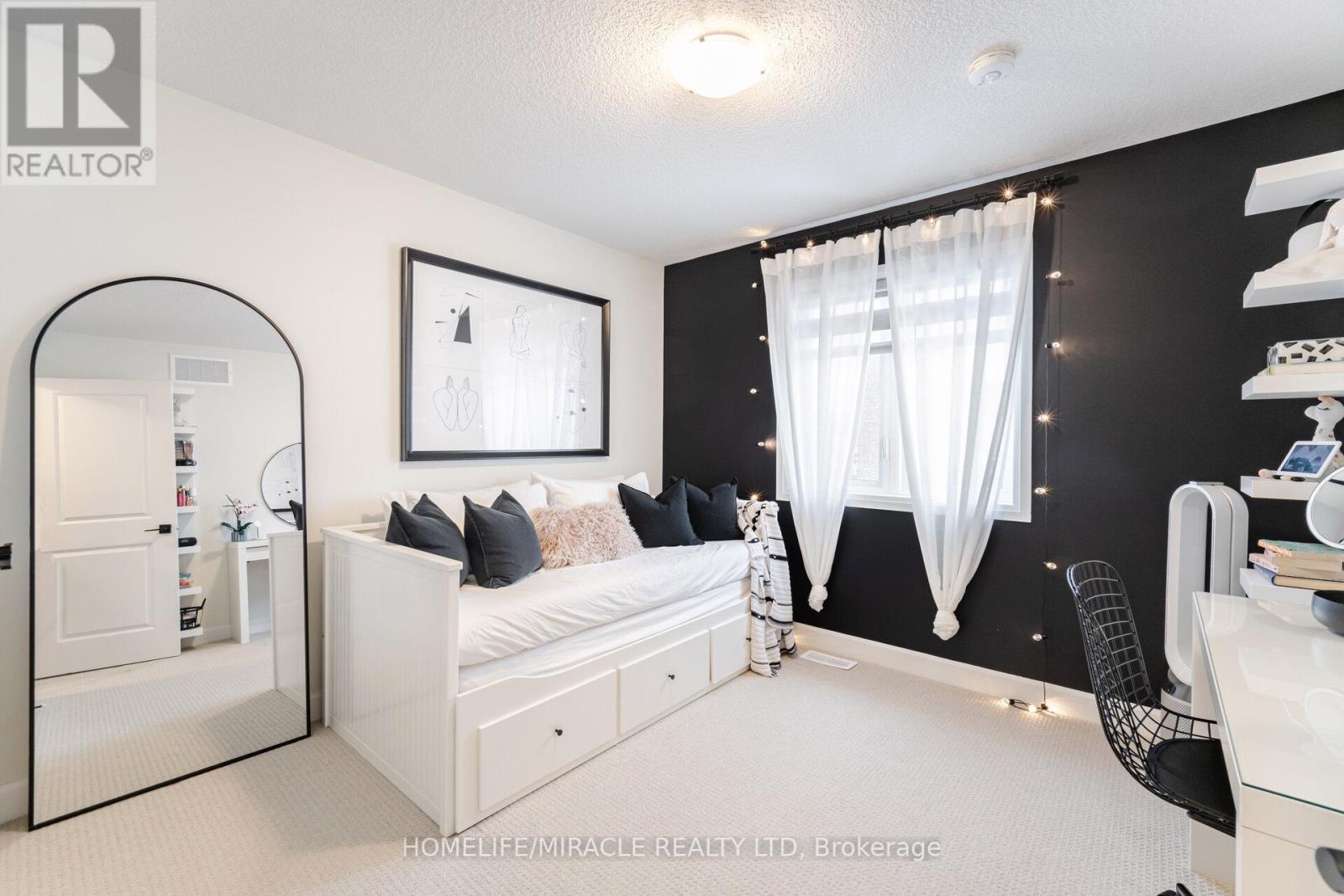14 Southam Lane, Hamilton, Ontario  L9C 0E9 - Photo 28 - X12216814
