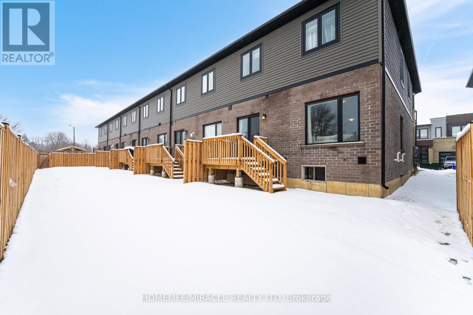 14 Southam Lane, Hamilton, Ontario  L9C 0E9 - Photo 37 - X12216814
