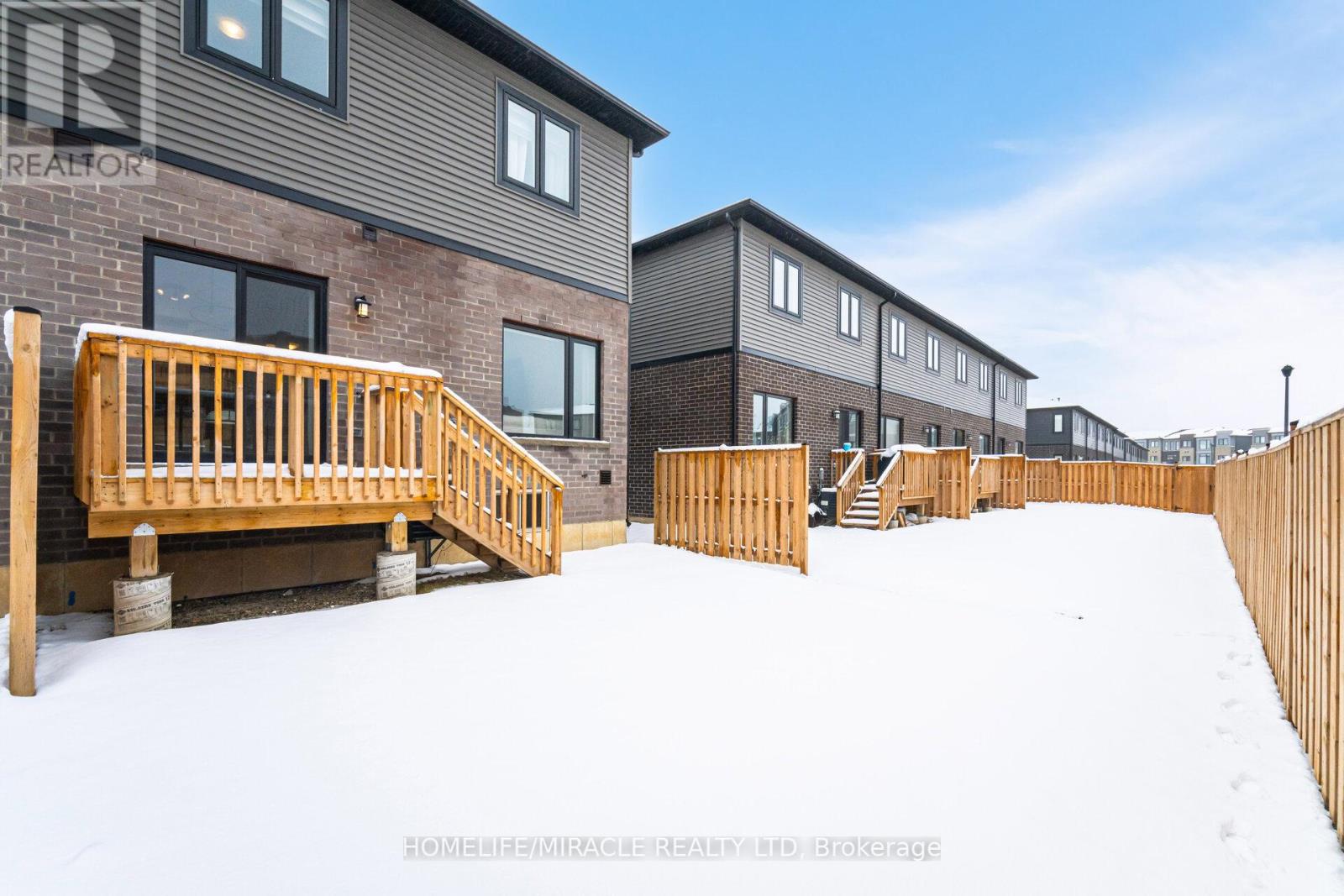 14 Southam Lane, Hamilton, Ontario  L9C 0E9 - Photo 38 - X12216814