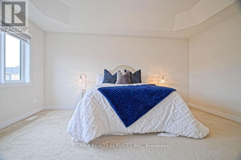 80 Gloria Street, Kitchener, Ontario  N2R 0R3 - Photo 16 - X12216817